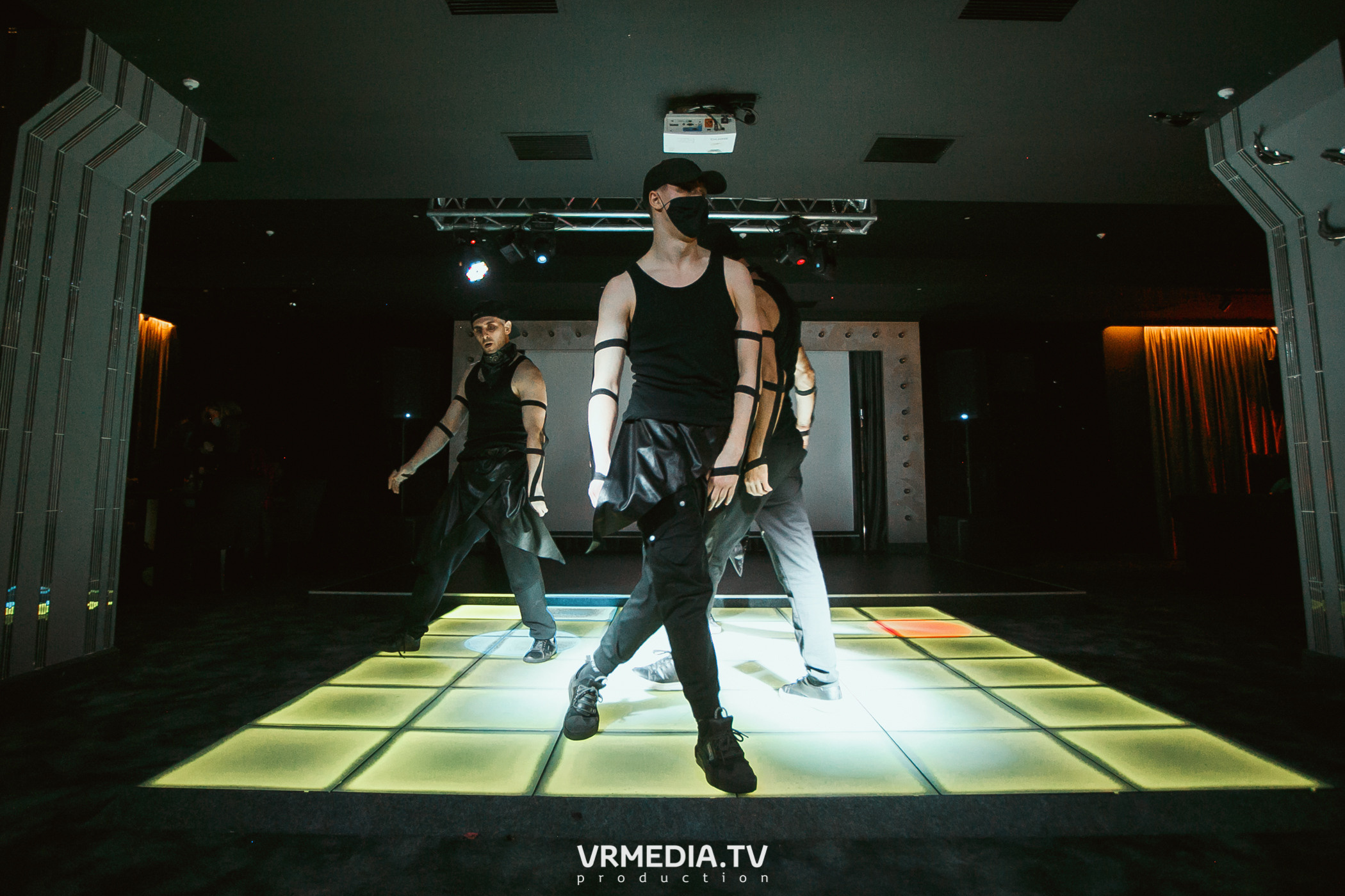 Women’s weekend в караоке «Volna»