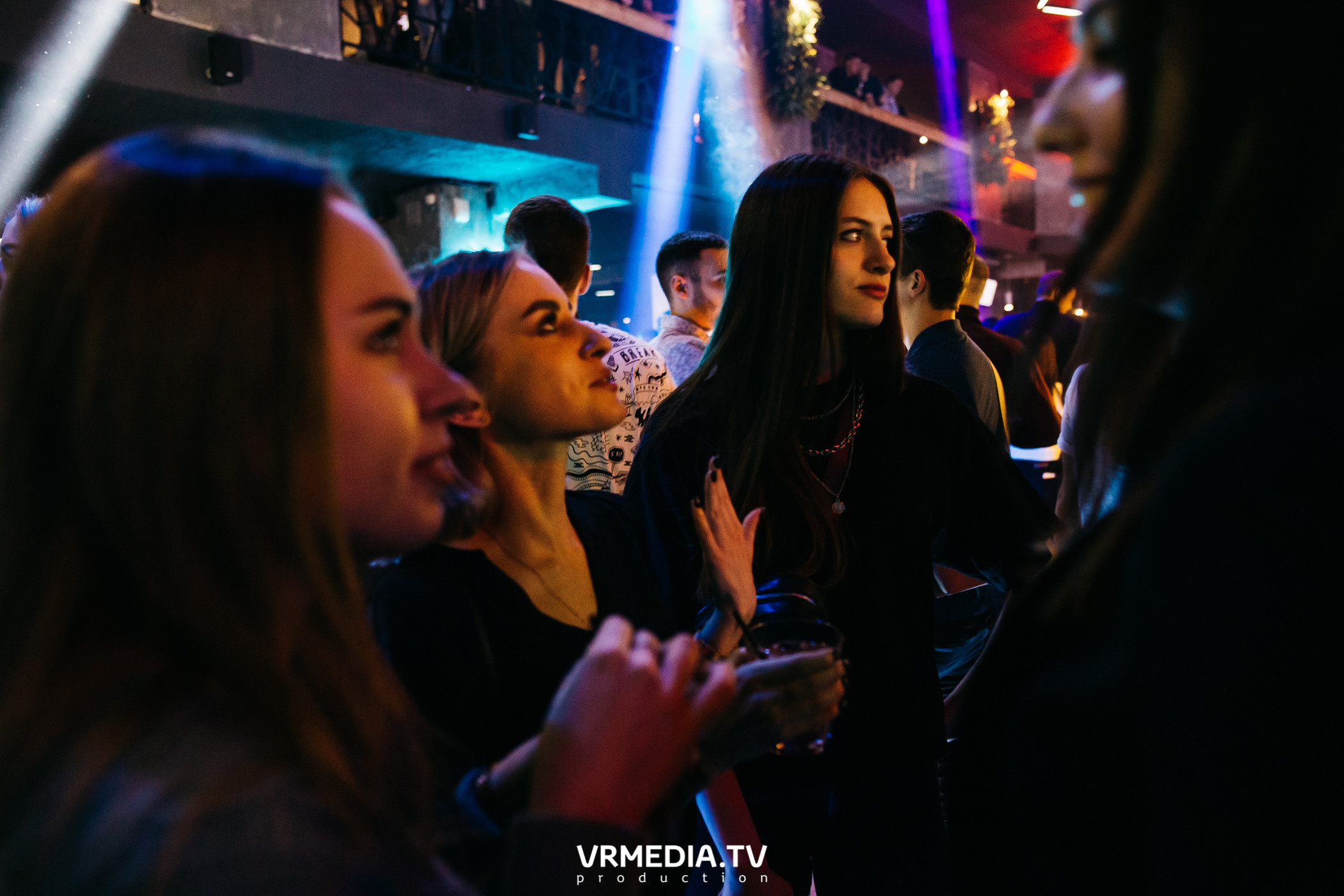 Выходные в баре «DOSKI»