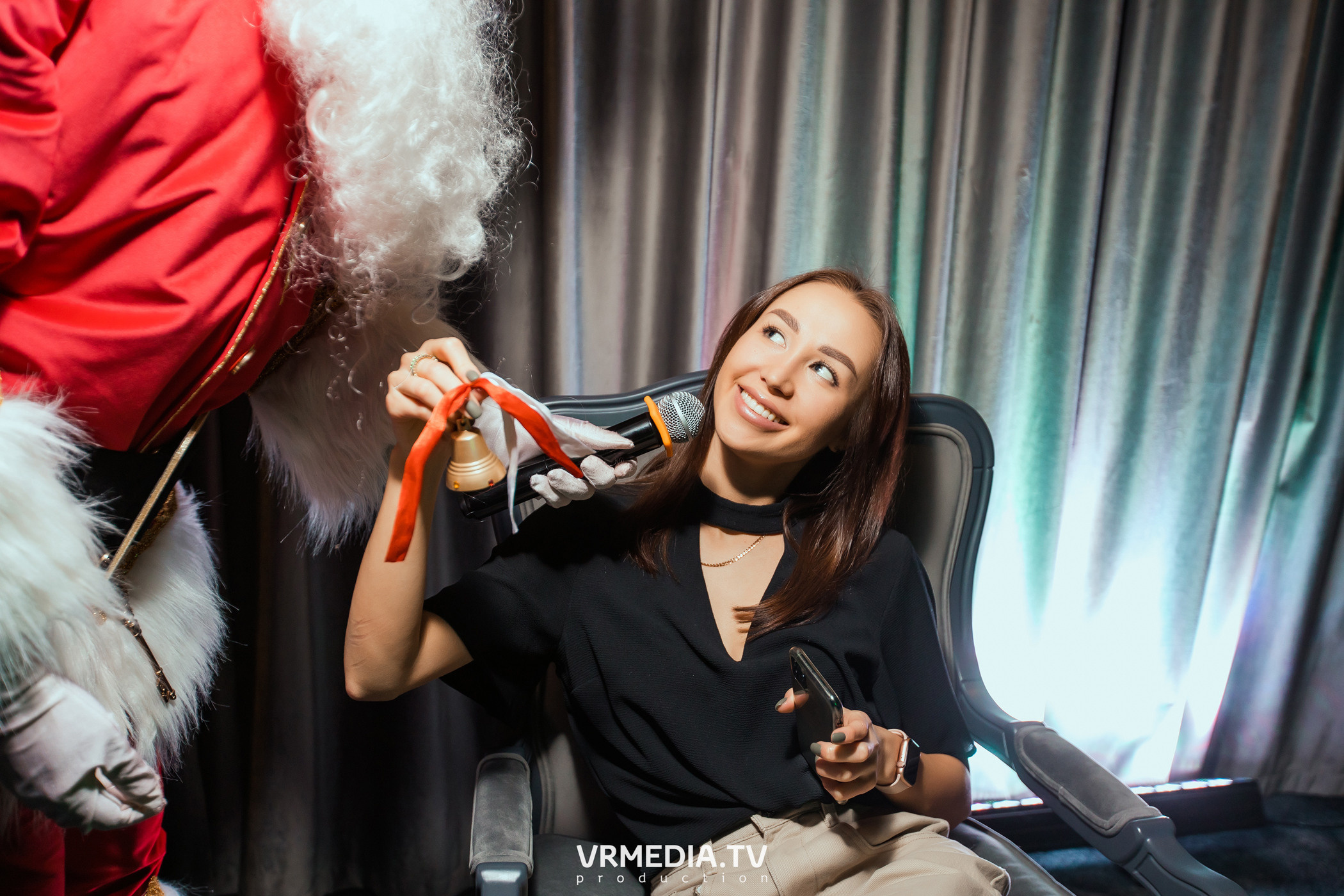 Merry Christmas в караоке «Volna»