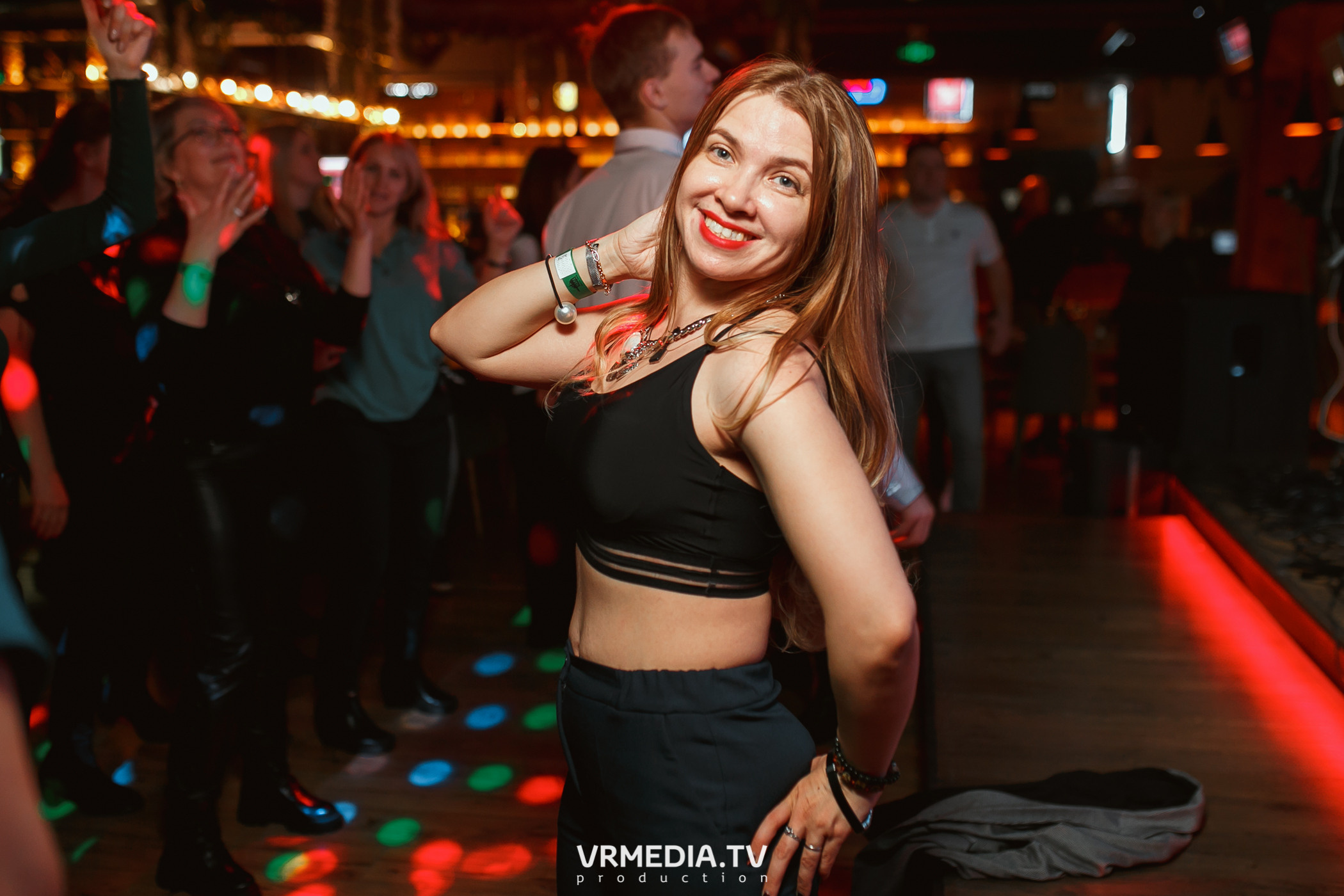 Крупным Планом в гриль-баре «Жара»