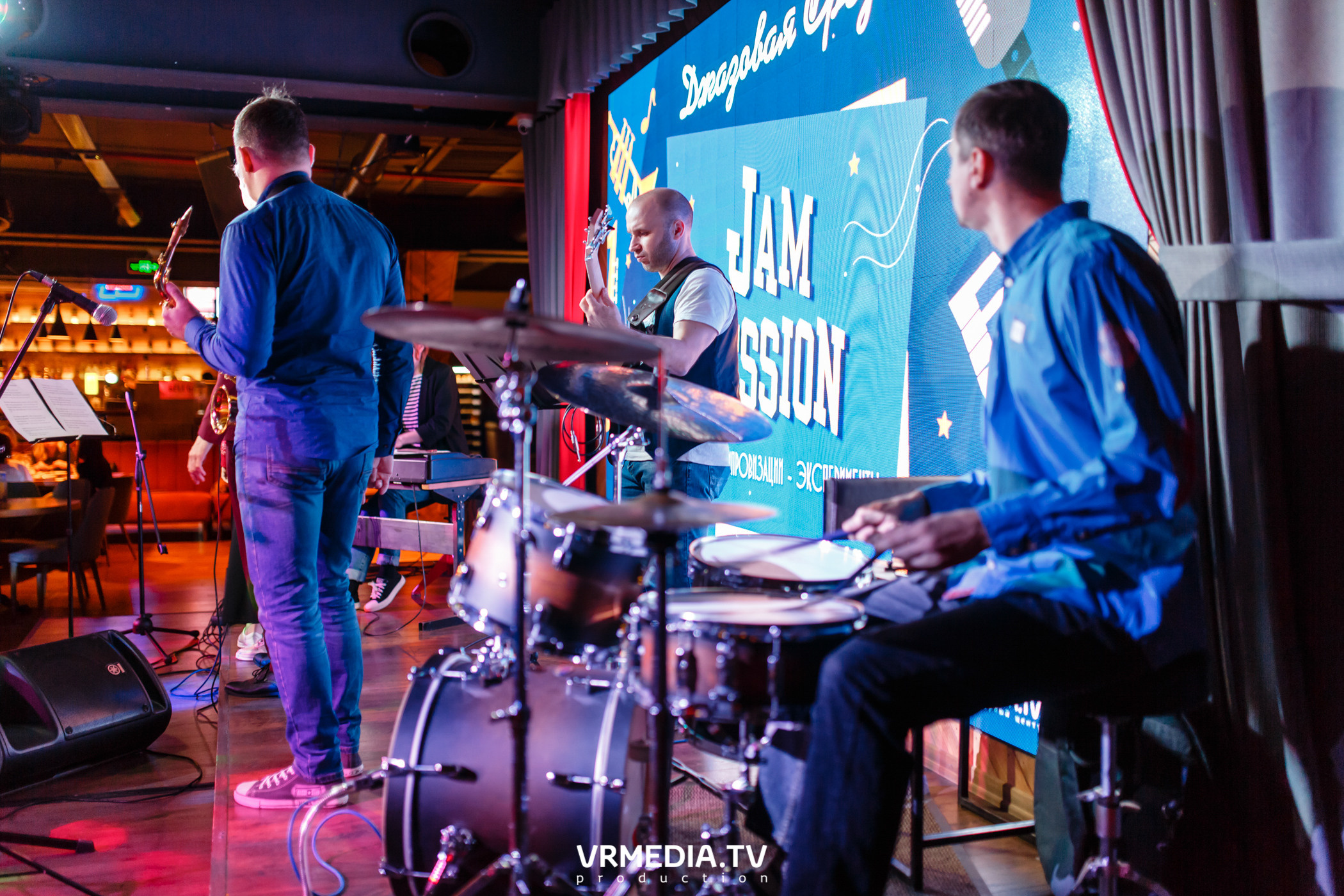 Джазовая среда. JAM SESSION