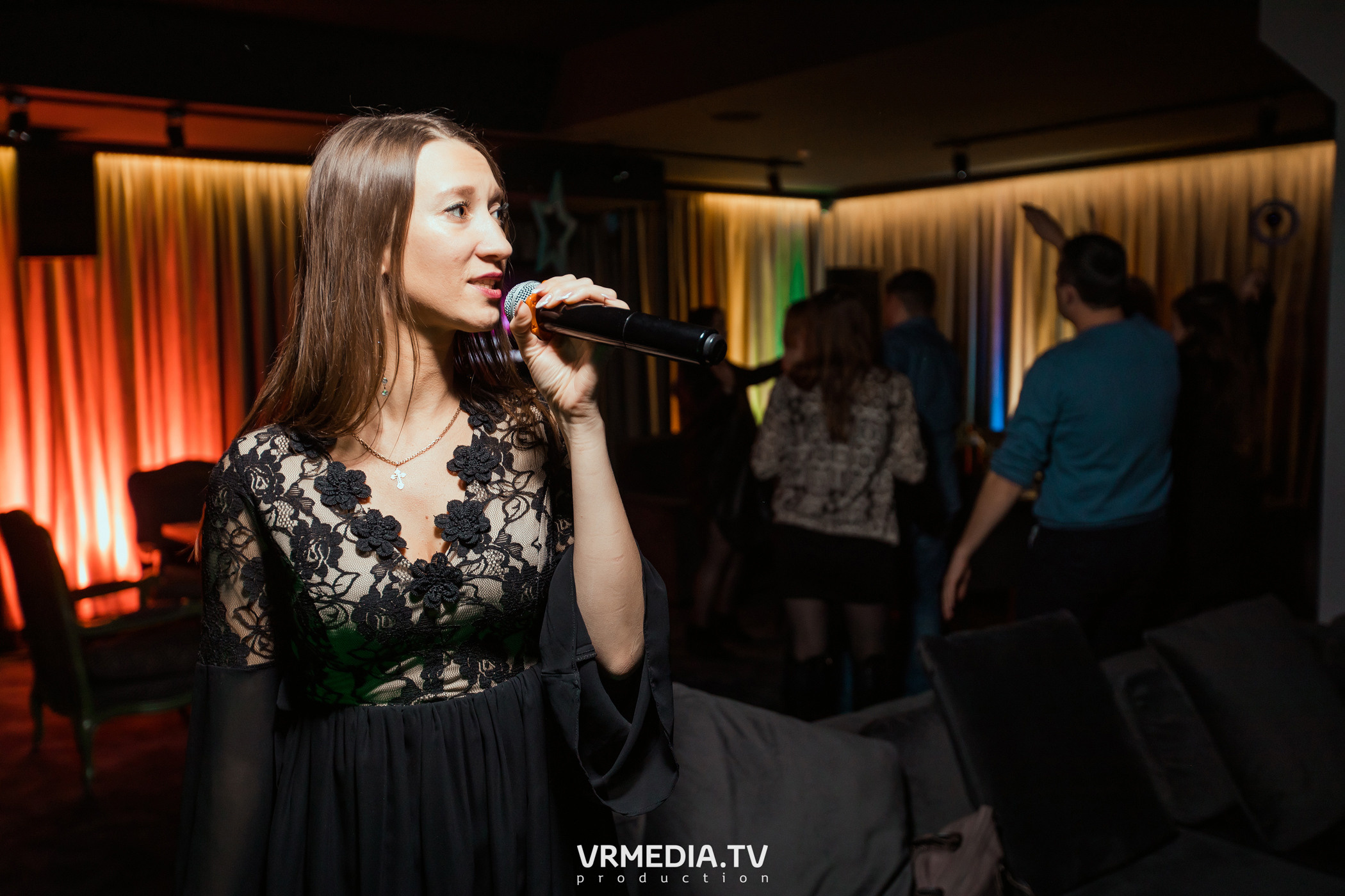 Довольно старый Новый год в караоке «Volna»