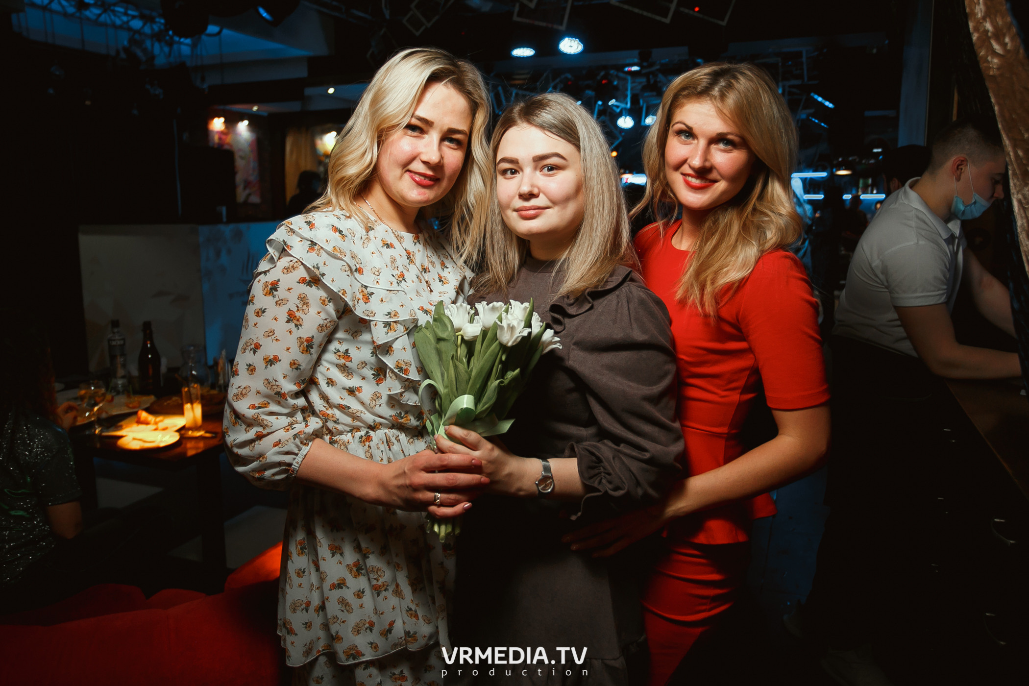 Международный женский день в караоке-баре «Четыре стихии»