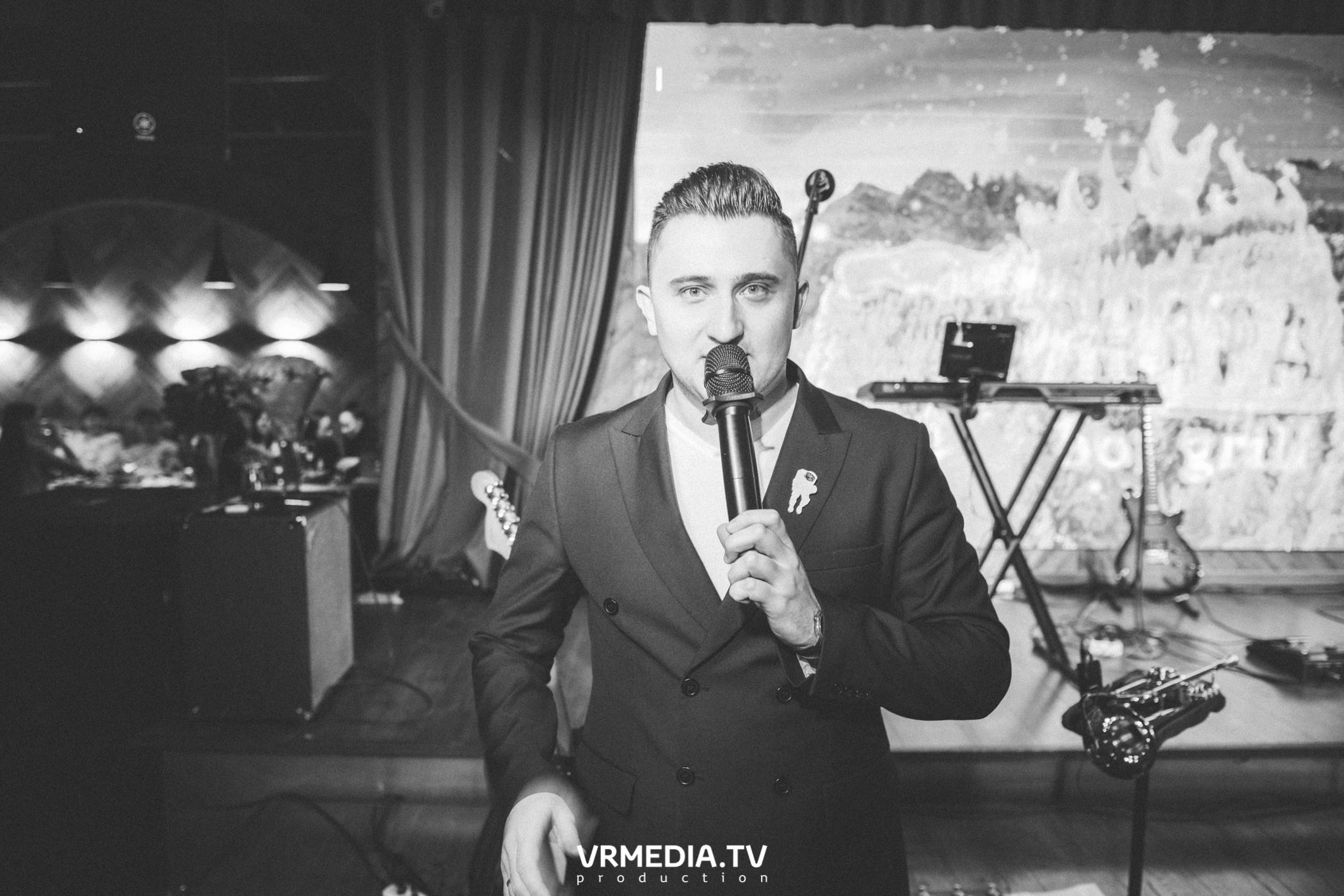 Мы русские в гриль-баре «Жара»