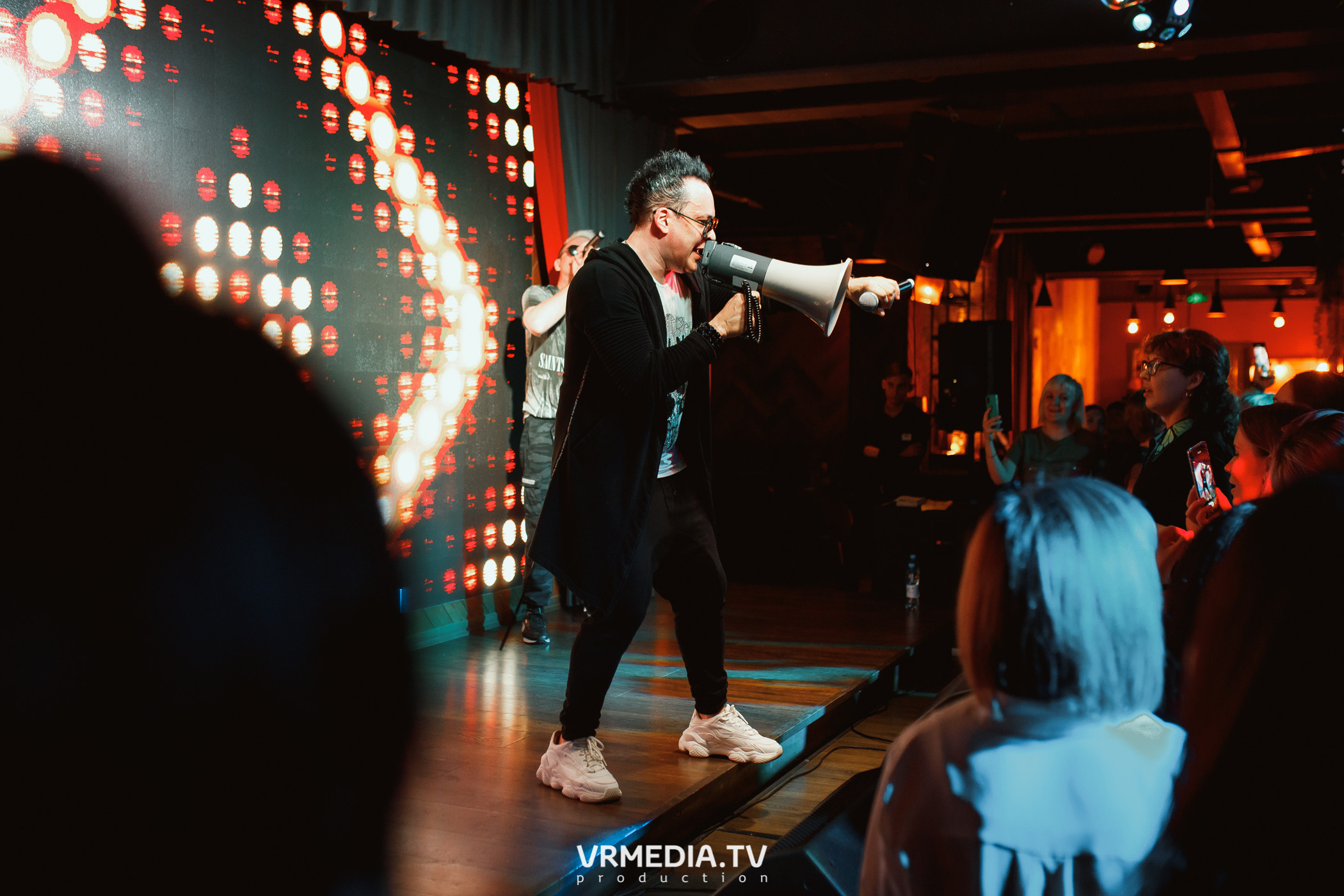 Концерт группы «Отпетые Мошенники» в гриль-баре «Жара»