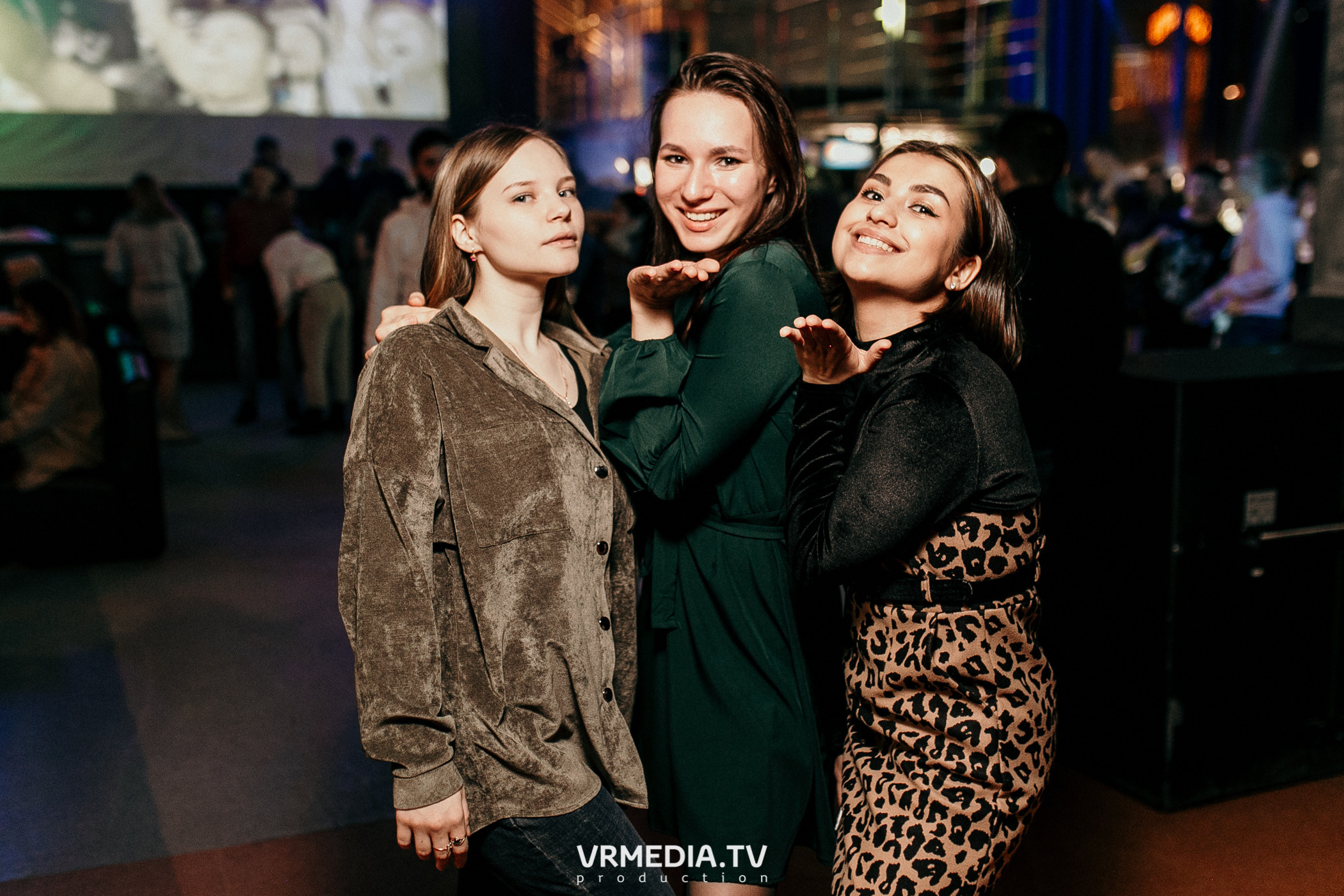 Выходные в баре «DOSKI»