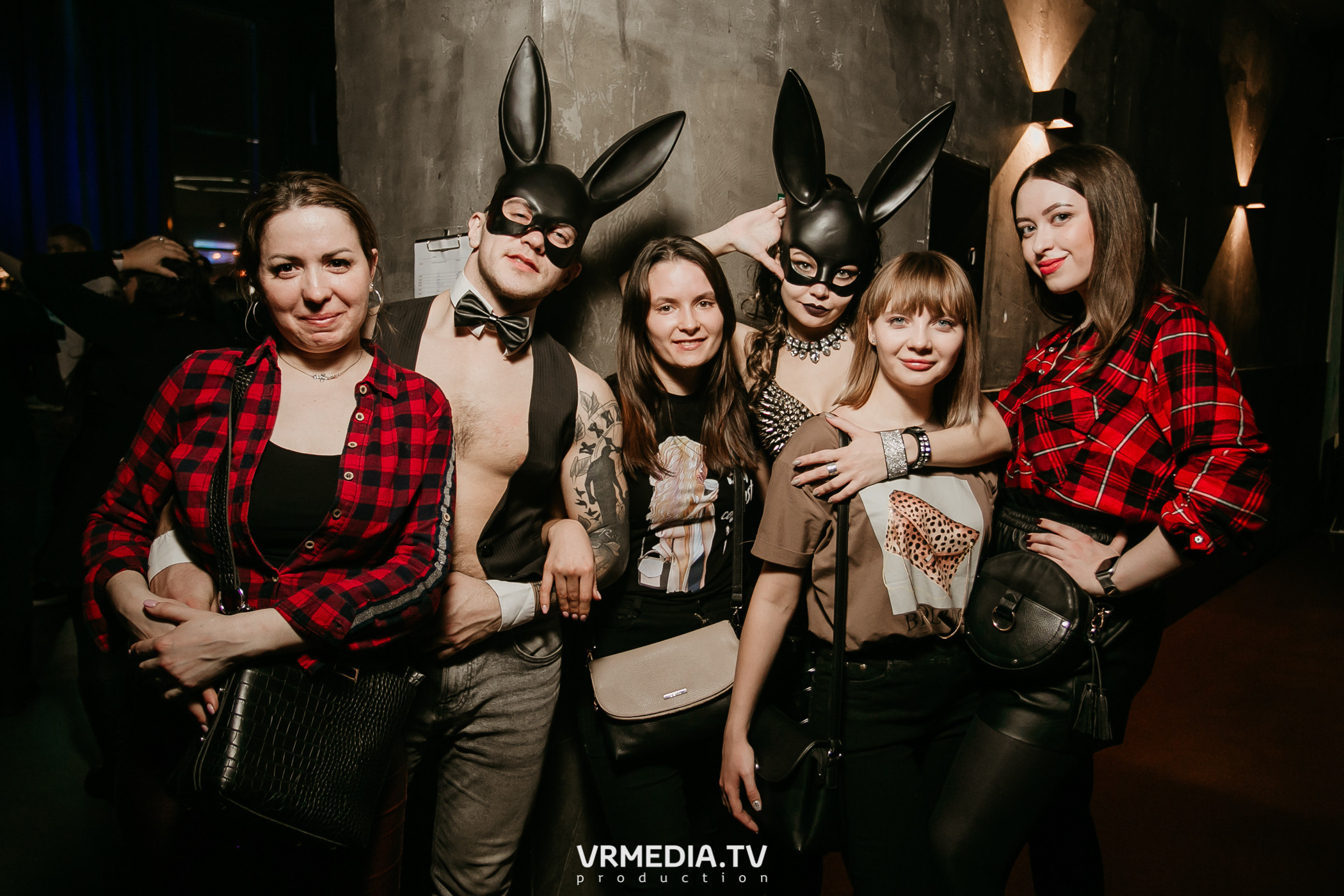 Выходные в баре «DOSKI»