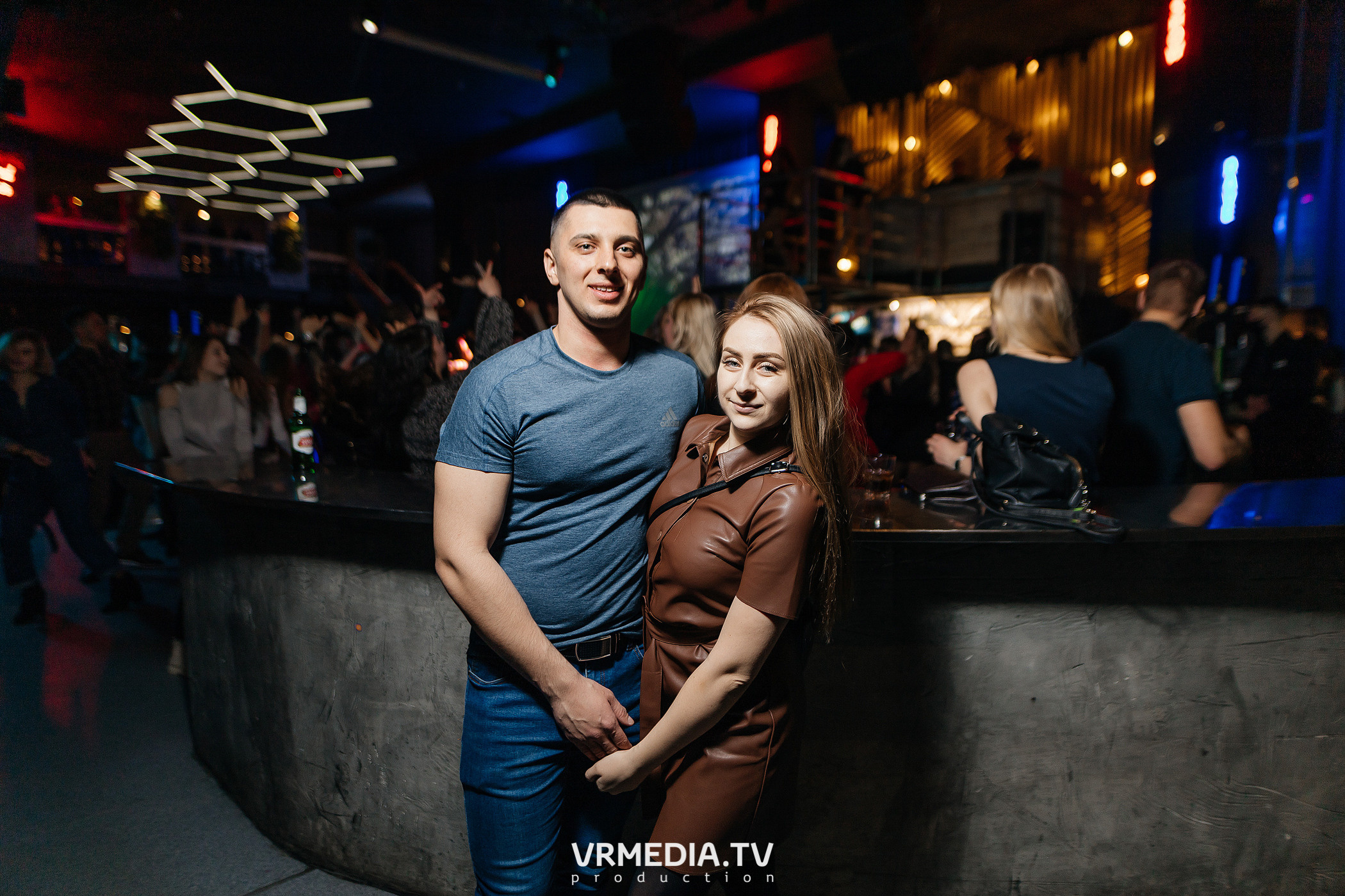 Выходные в баре «DOSKI»