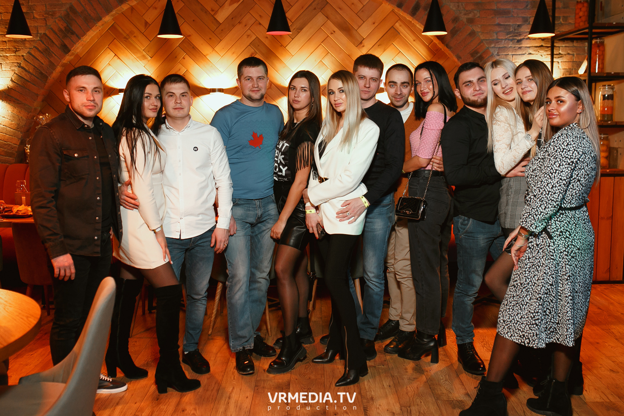 Алые Паруса в гриль-баре «Жара»