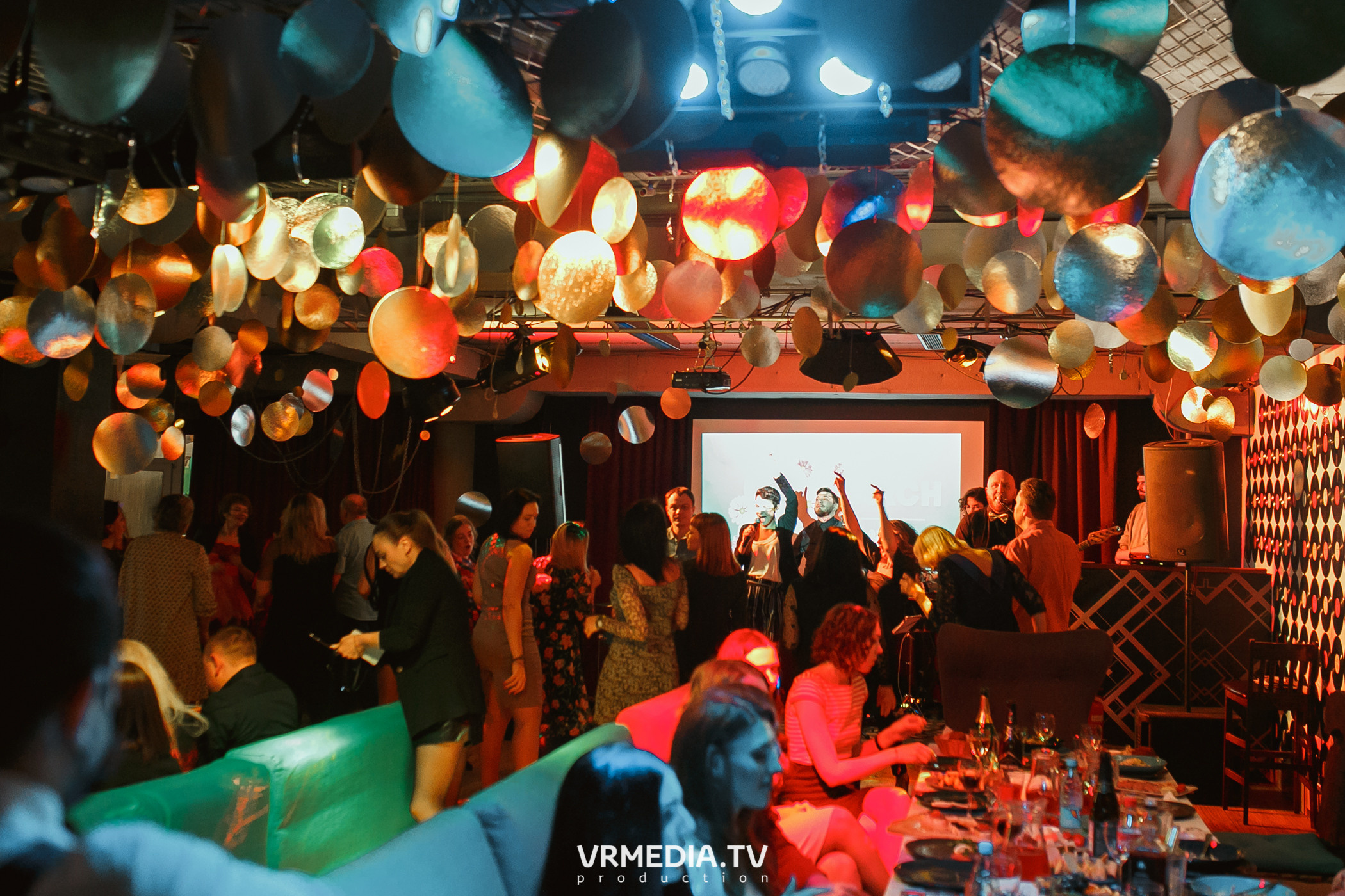 Международный женский день в караоке «Mimo Not»