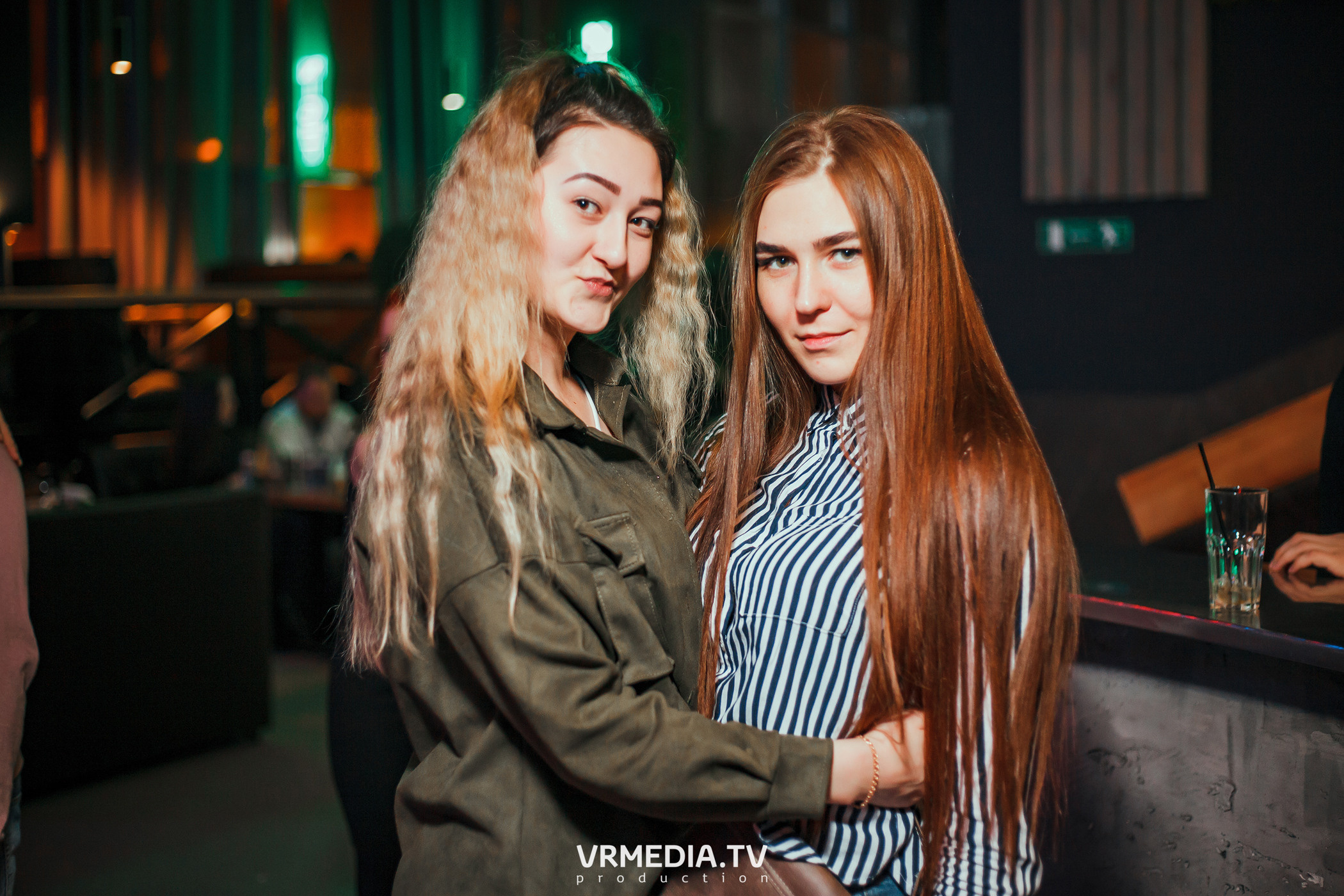 Выходные в баре «DOSKI»