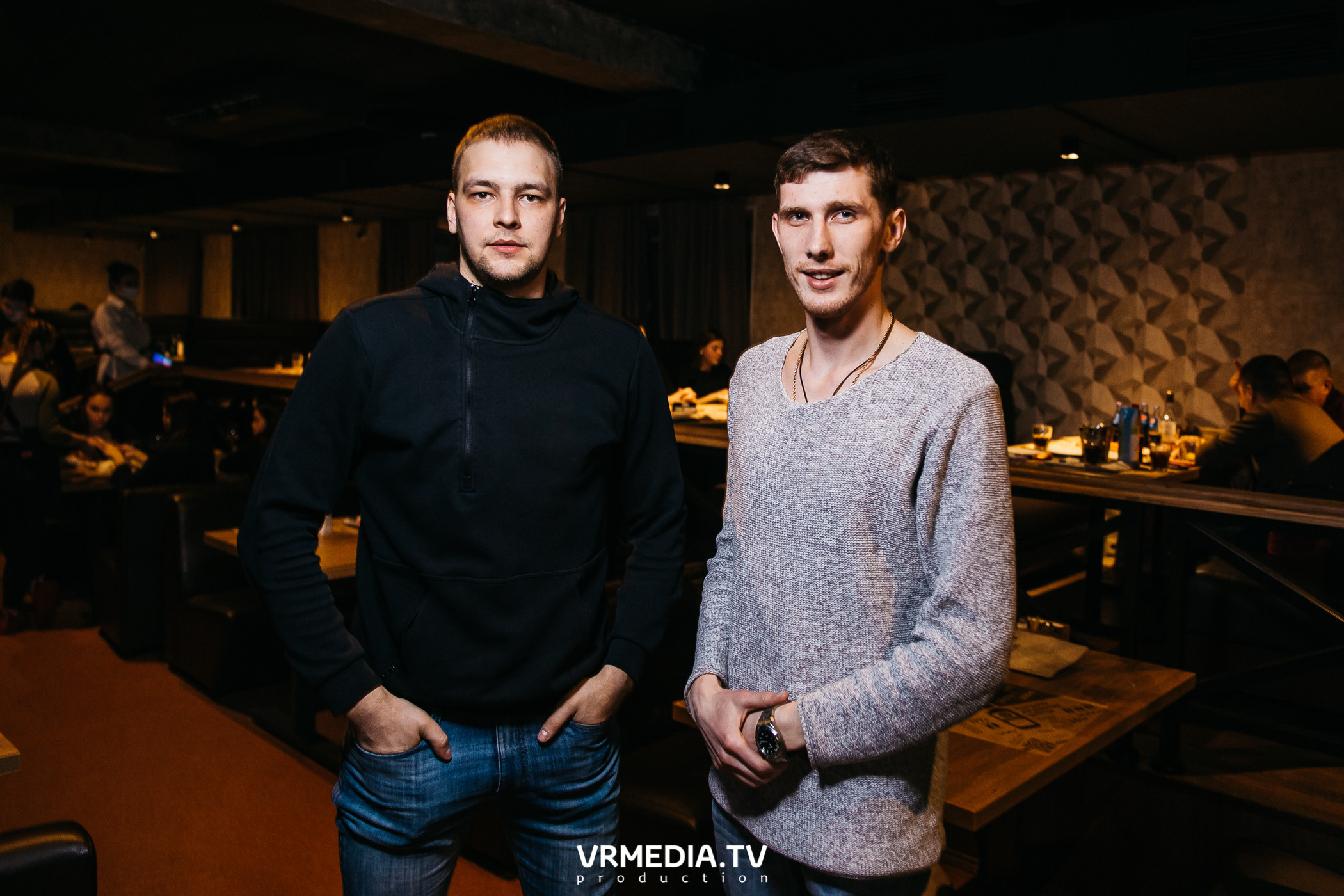 Выходные в баре «DOSKI»