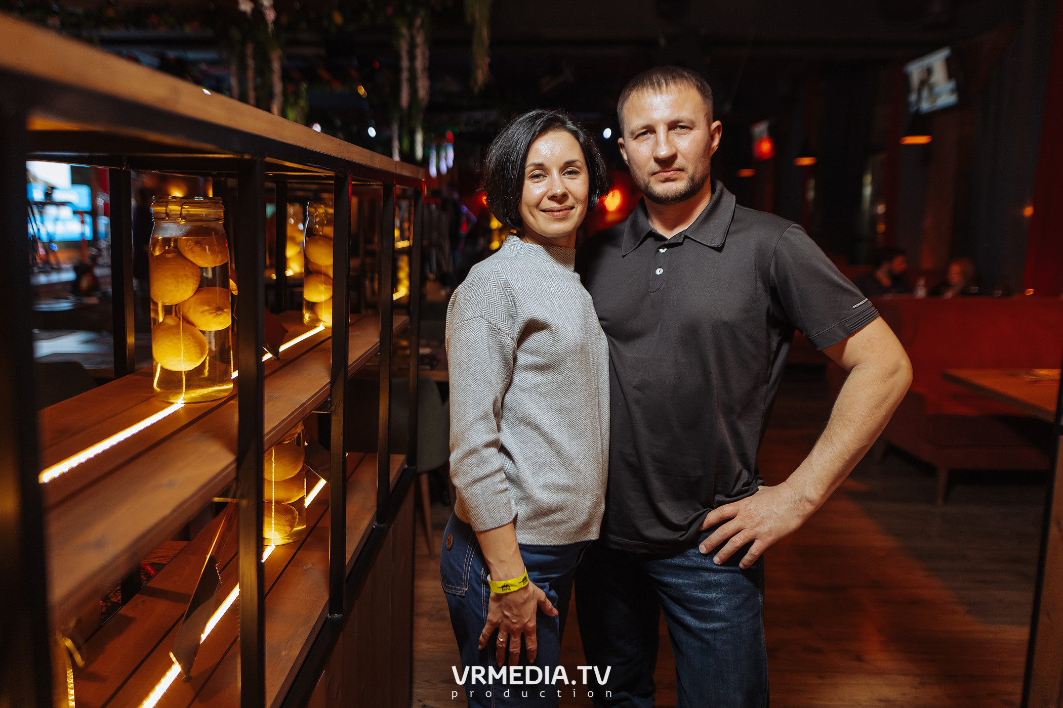 Мы русские в гриль-баре «Жара»