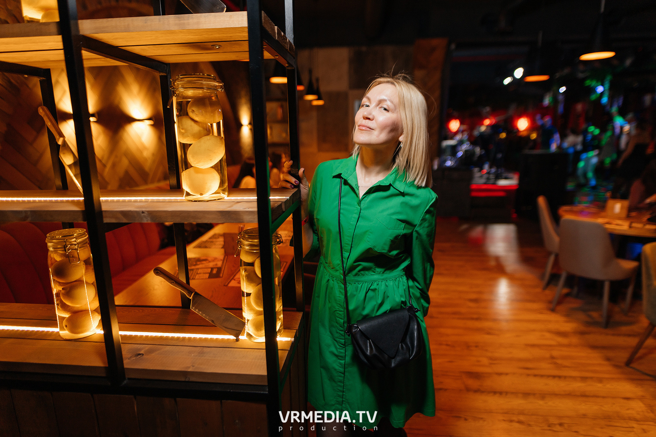 Крупным Планов в гриль-баре «Жара»