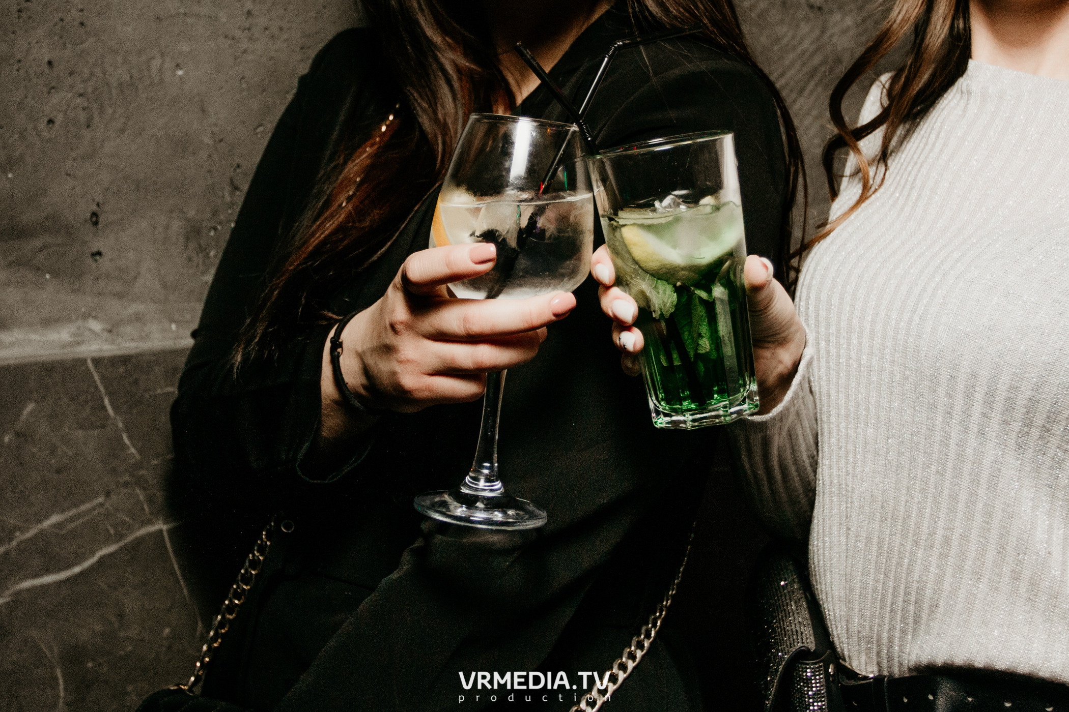 Выходные в баре «DOSKI»