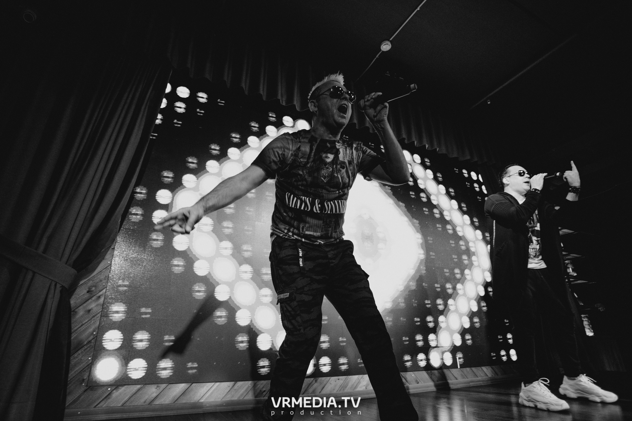 Концерт группы «Отпетые Мошенники» в гриль-баре «Жара»