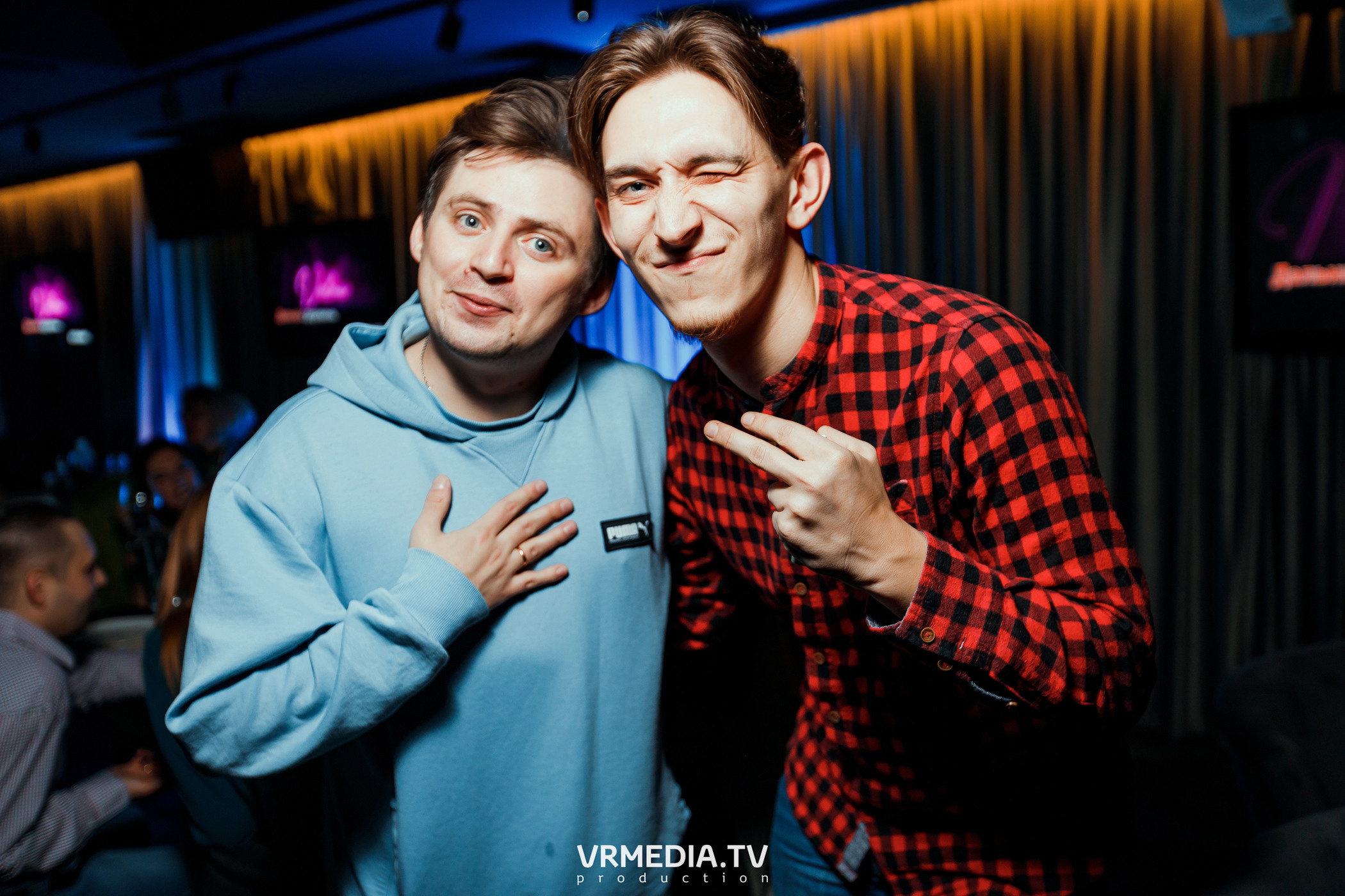 Women’s weekend в караоке «Volna»