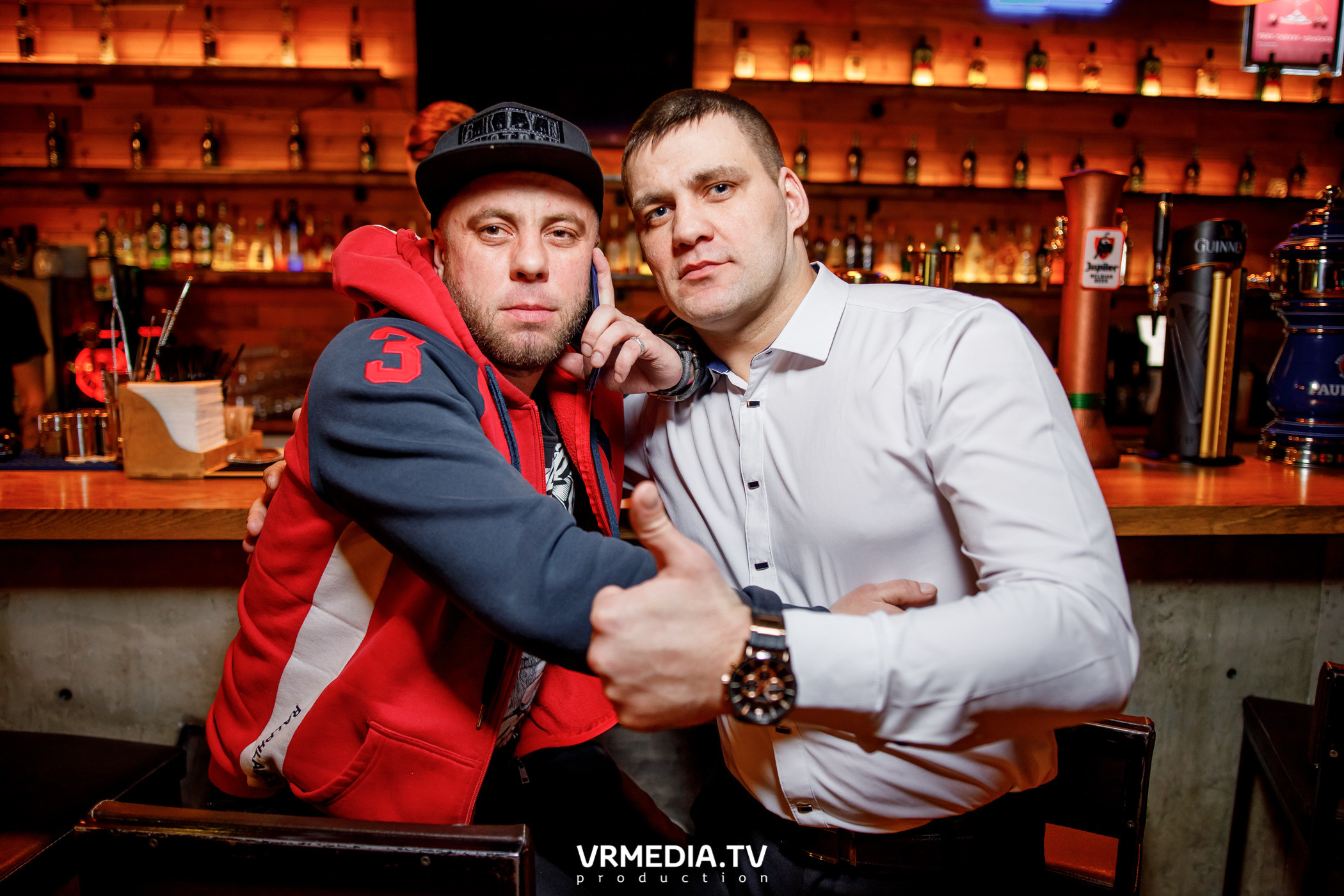 Индиго в гриль-баре «Жара»