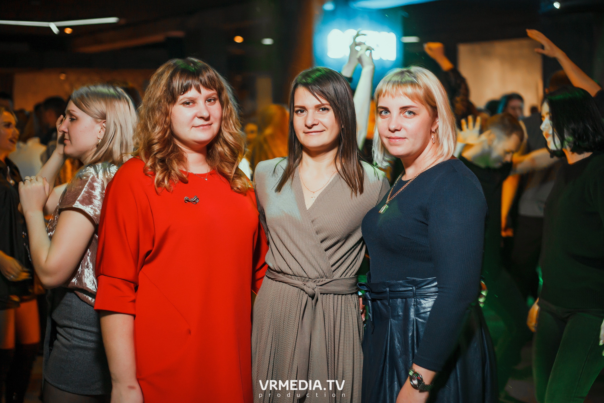 Выходные в баре «DOSKI»