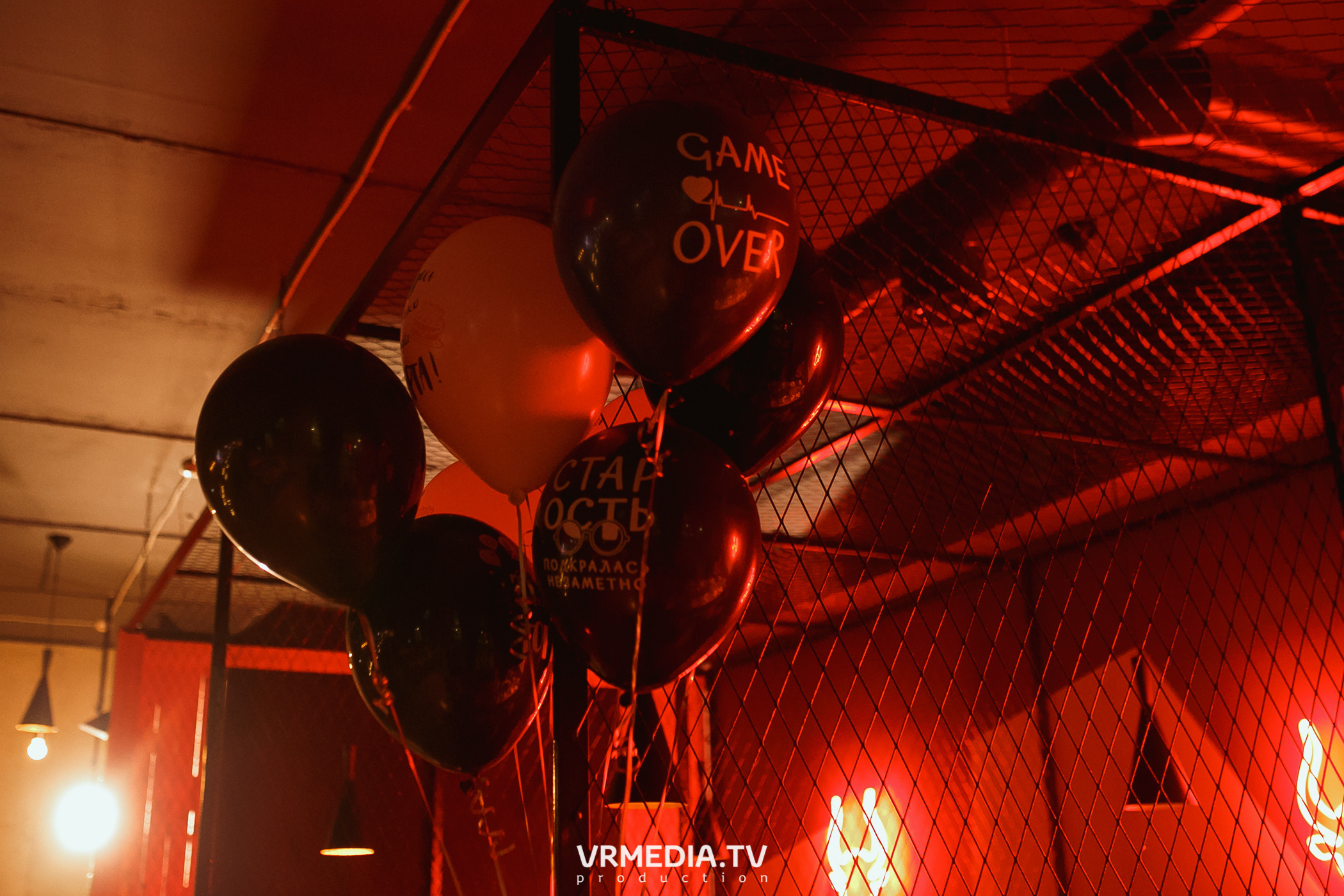 Крупным Планом в гриль-баре «Жара»