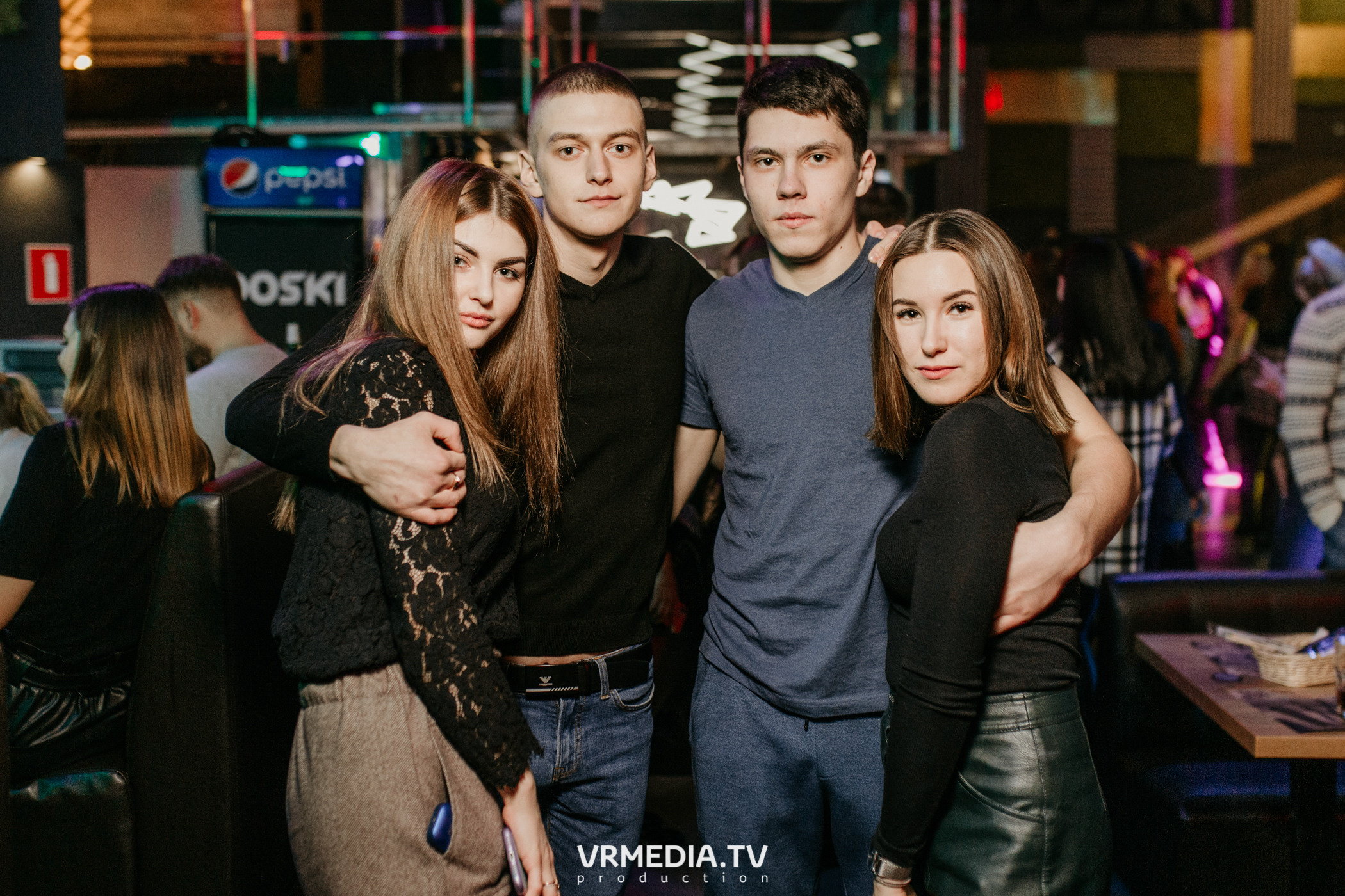 Выходные в баре «DOSKI»