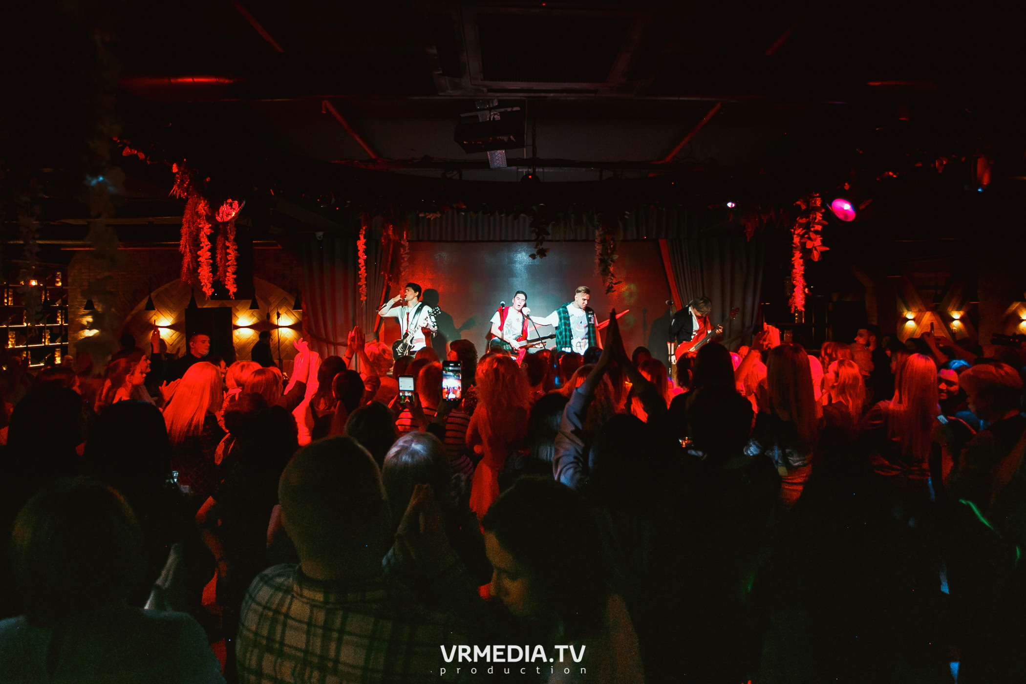 Группа «На-На» в гриль-баре «Жара»