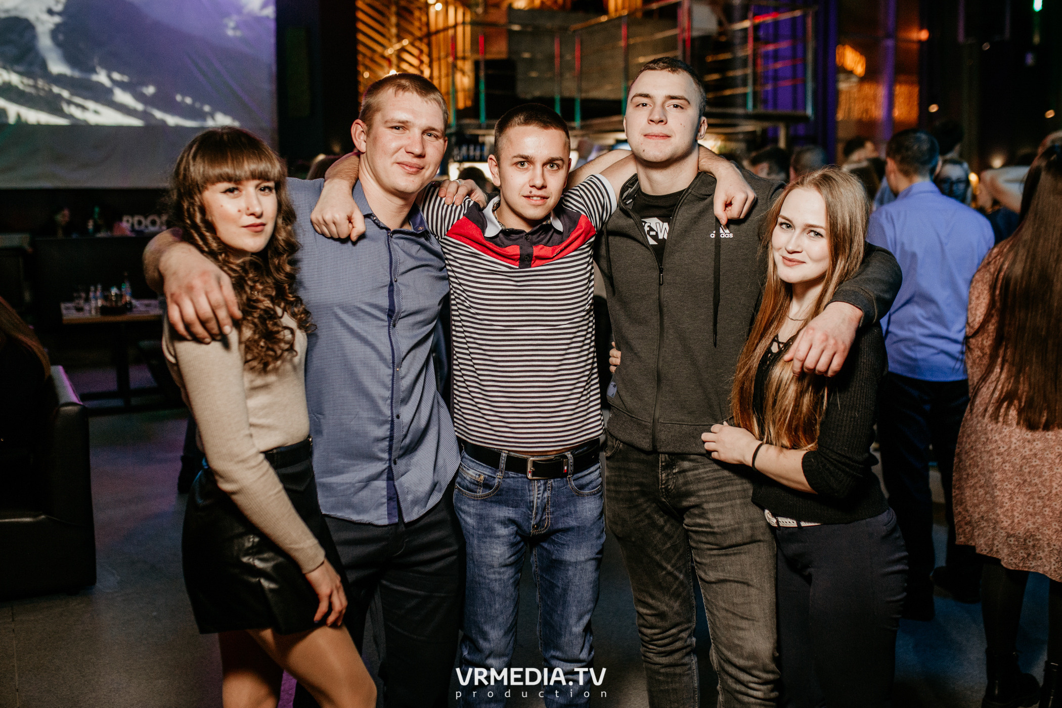 Выходные в баре «DOSKI»