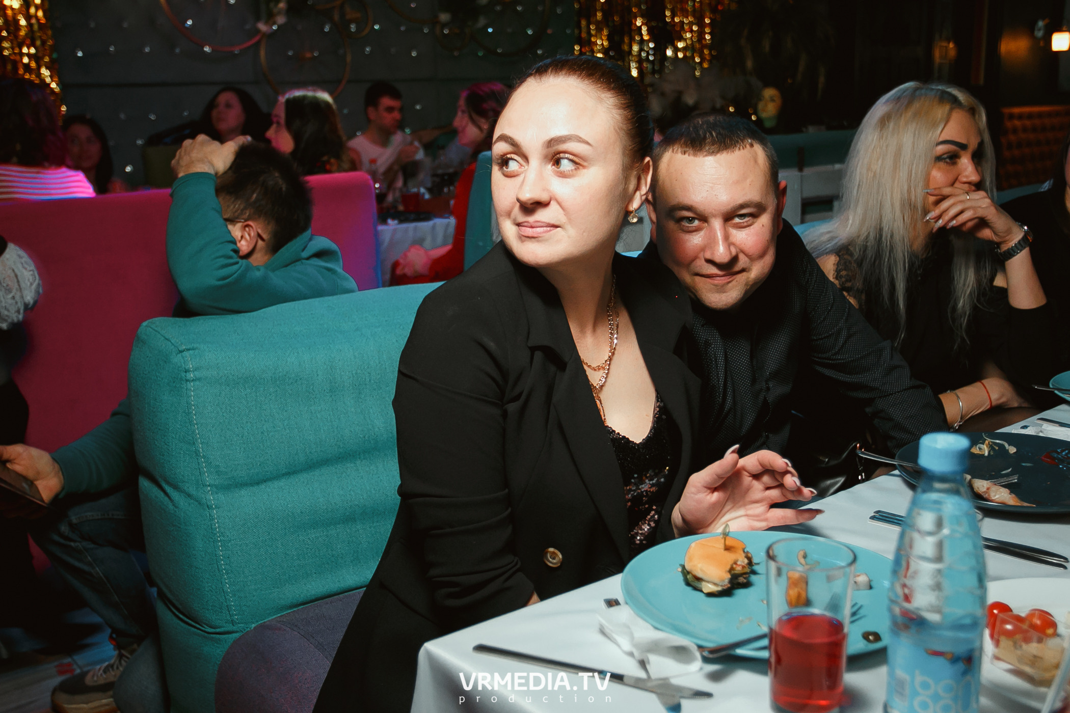 Международный женский день в караоке «Mimo Not»