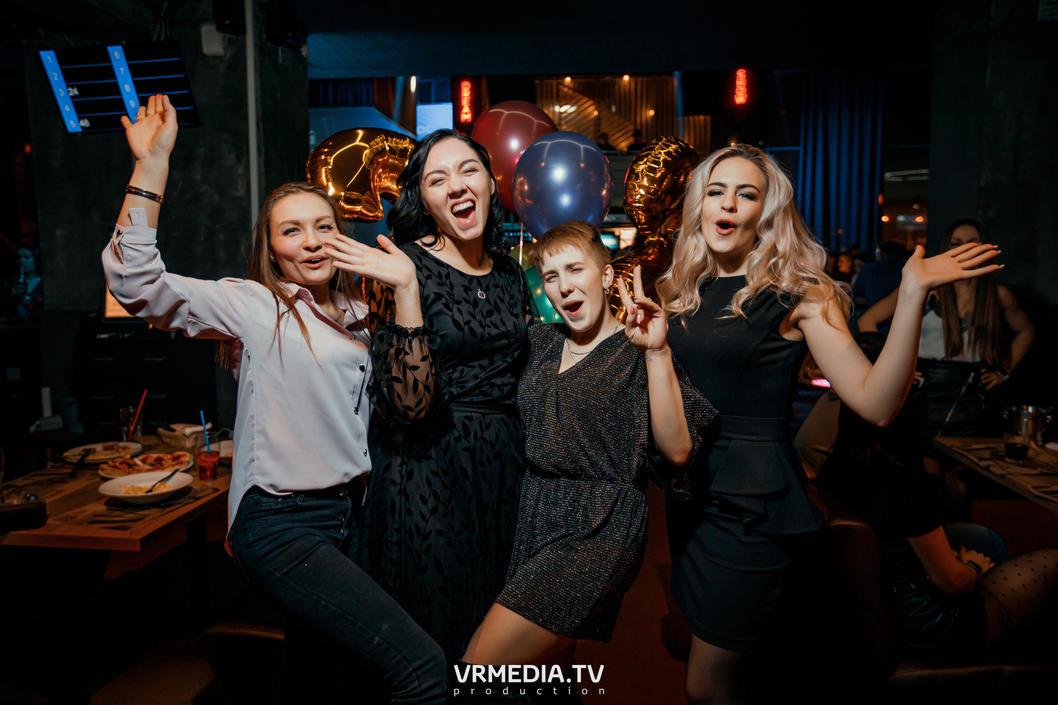 Выходные в баре «DOSKI»