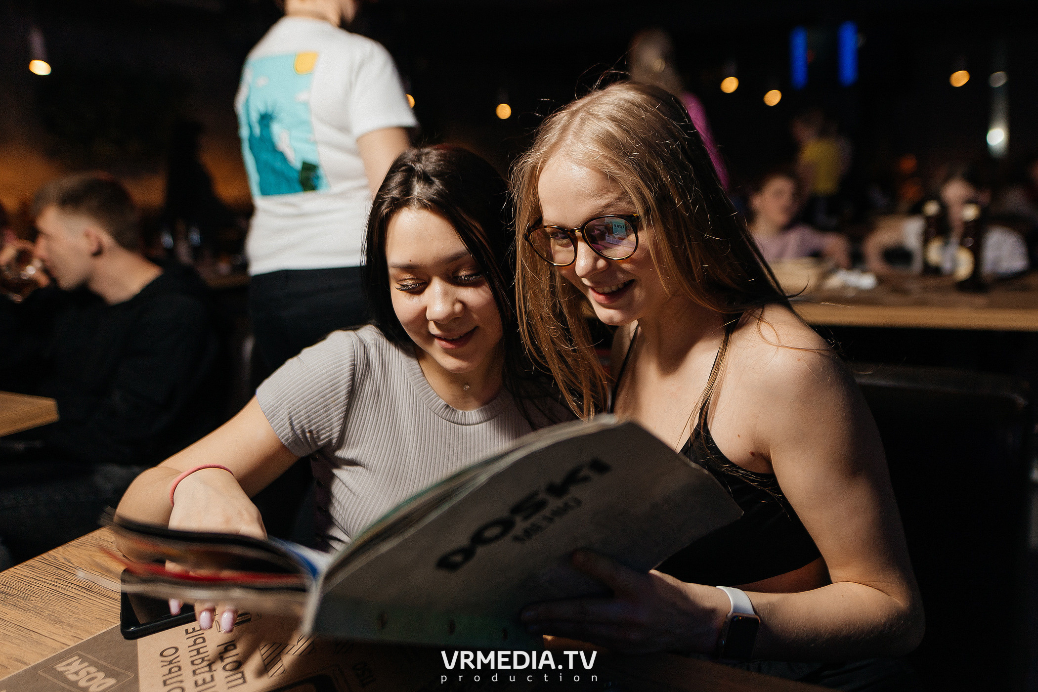 Выходные в баре «DOSKI»