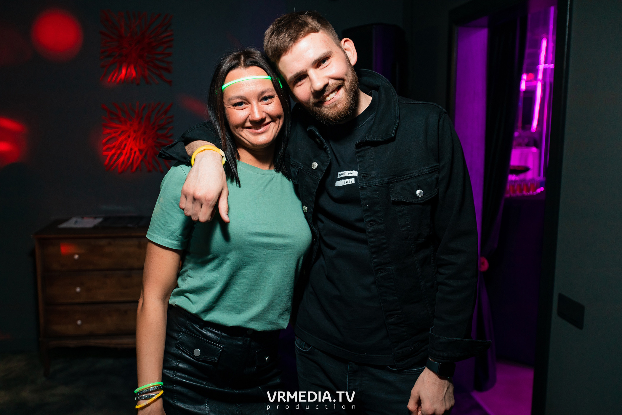 Выходные в караоке «Volna»