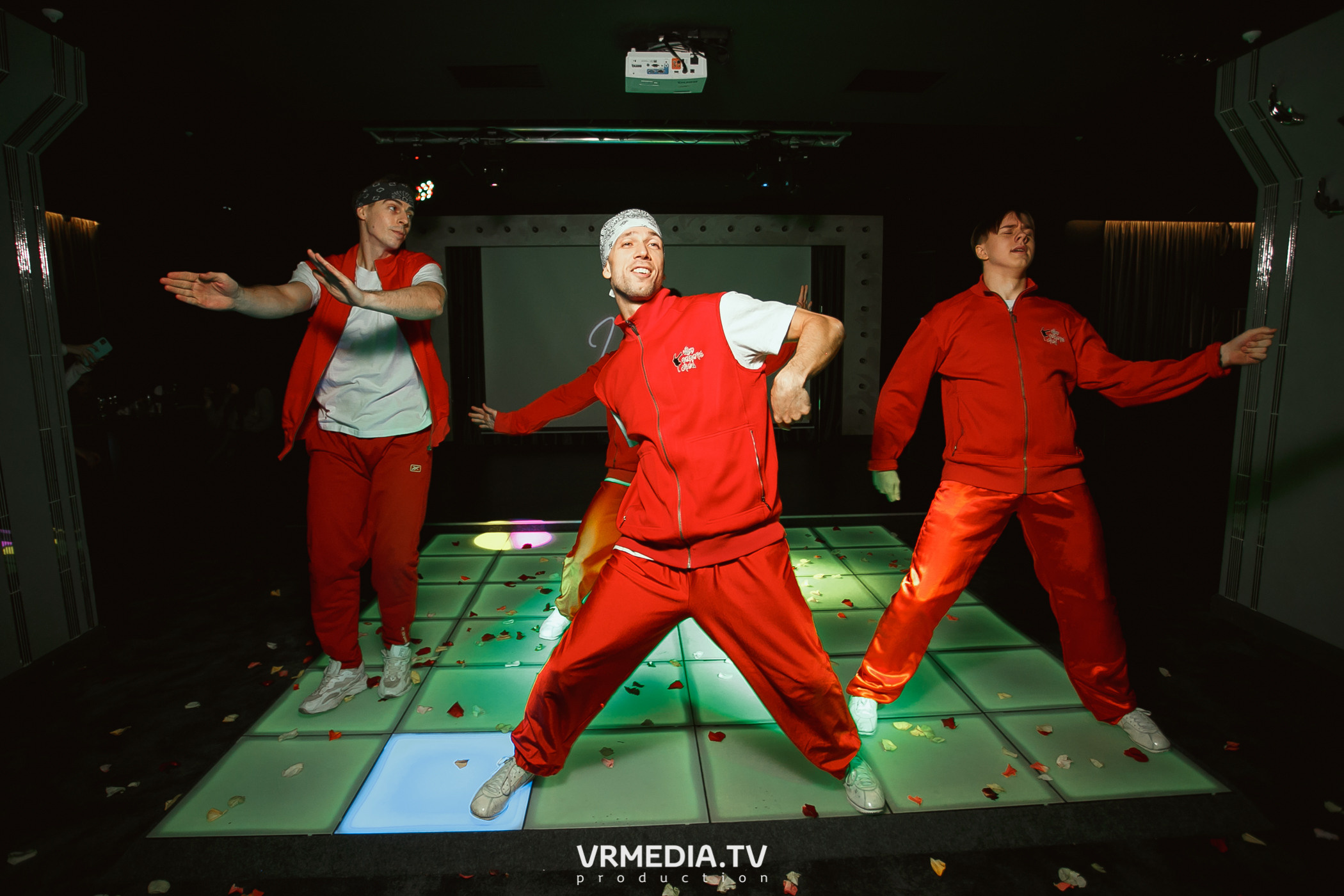 Women’s weekend в караоке «Volna»