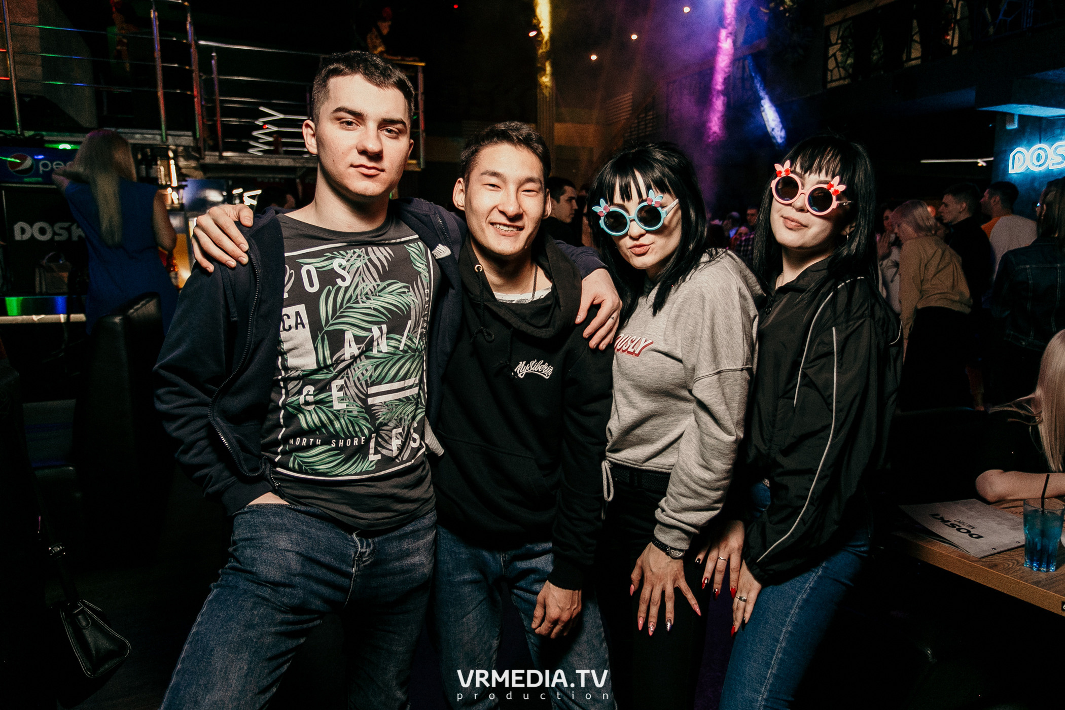 Выходные в баре «DOSKI»