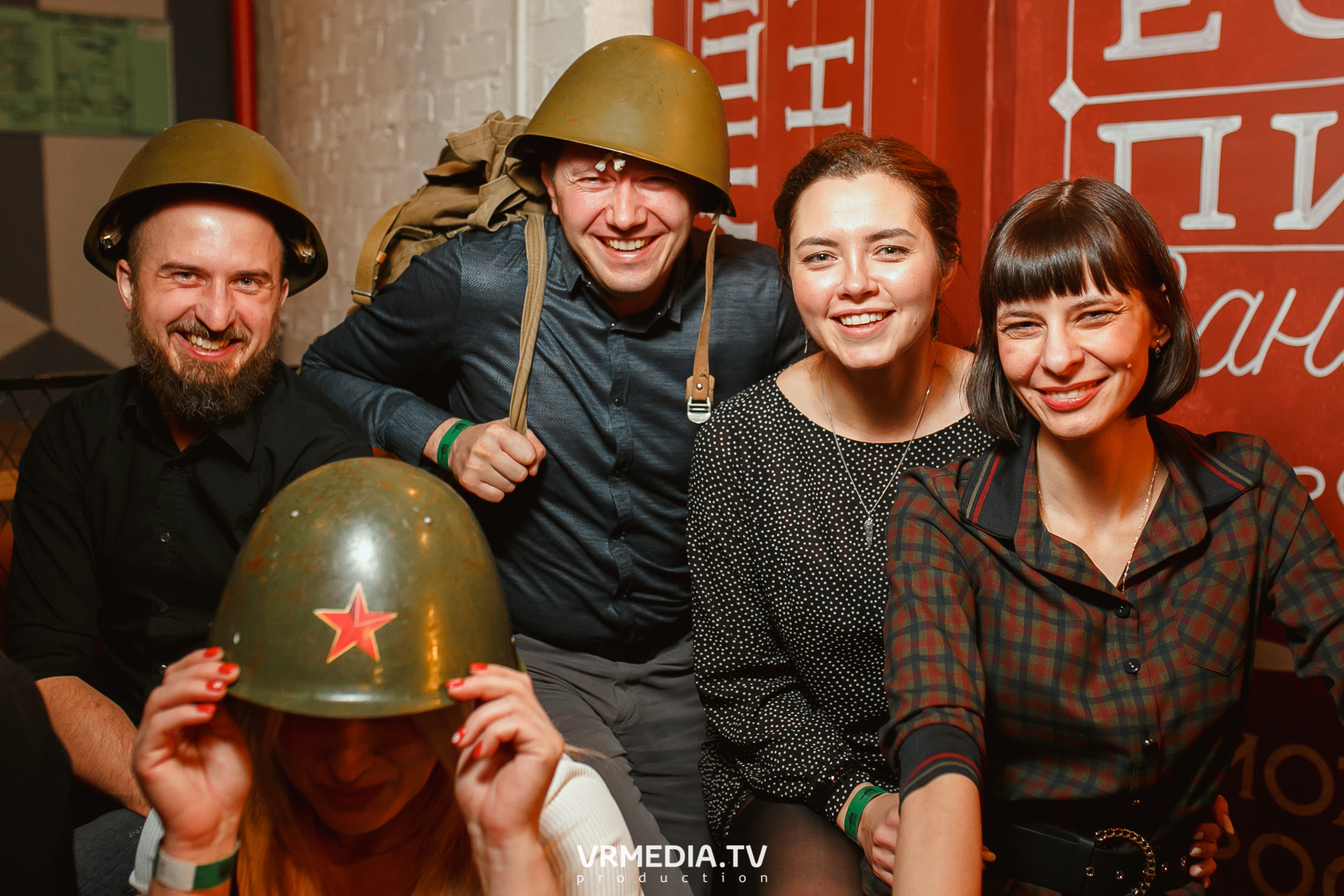 Крупным Планом в гриль-баре «Жара»