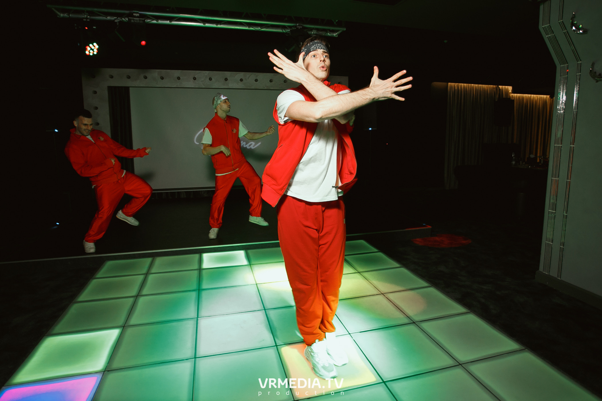 Women’s weekend в караоке «Volna»