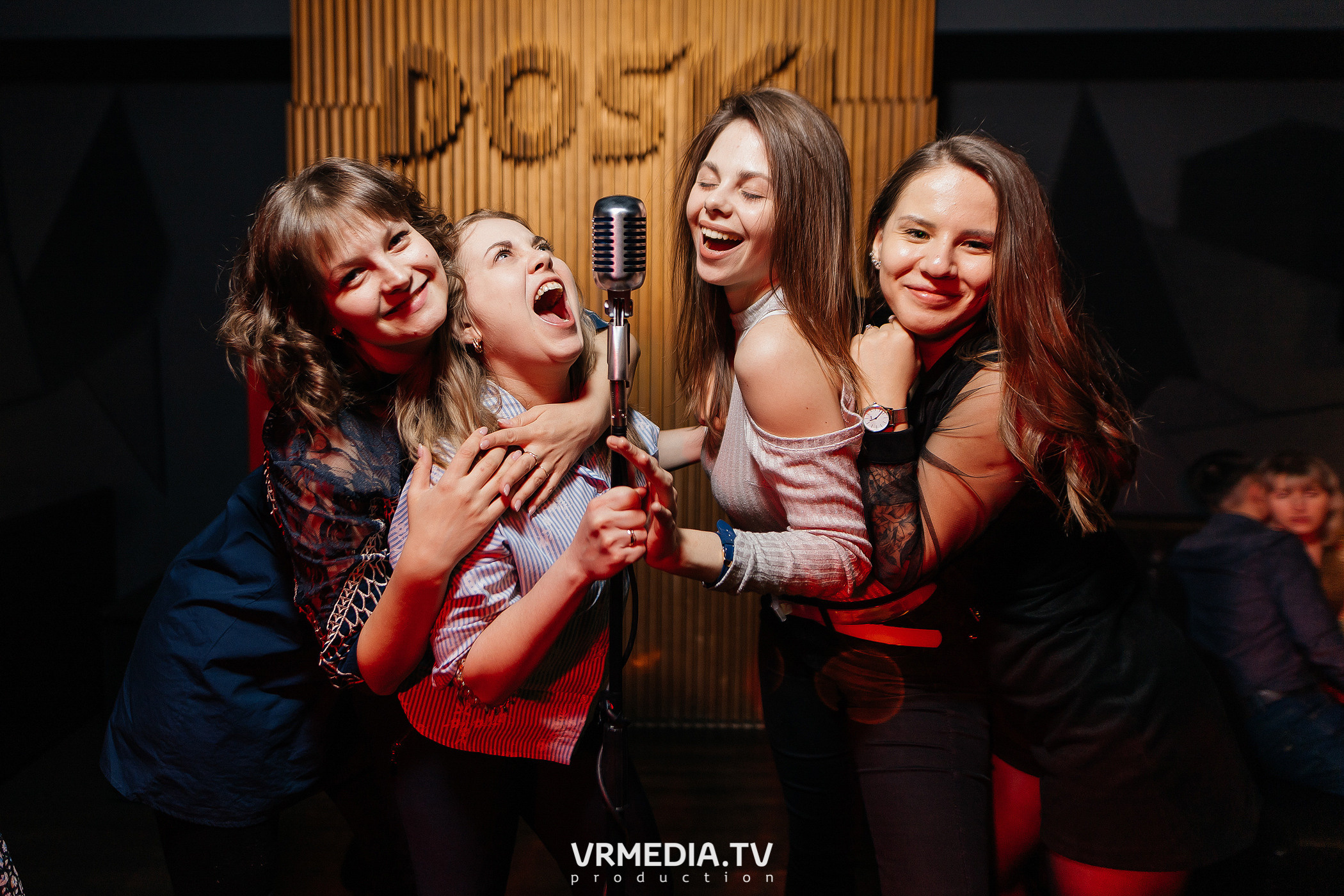 Выходные в баре «DOSKI»