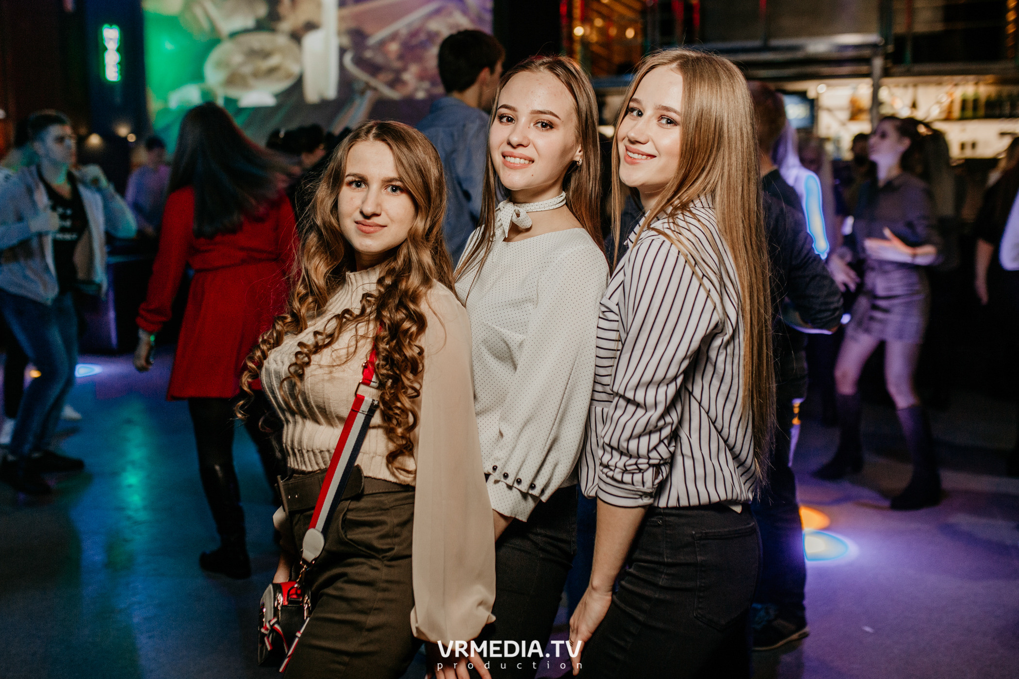 Выходные в баре «DOSKI»