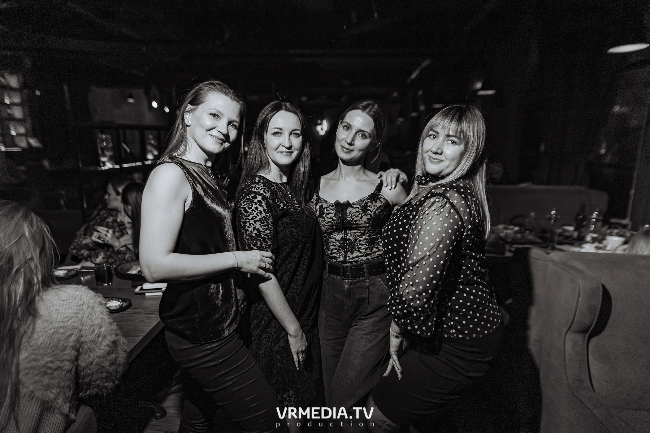 Алые Паруса в гриль-баре «Жара»