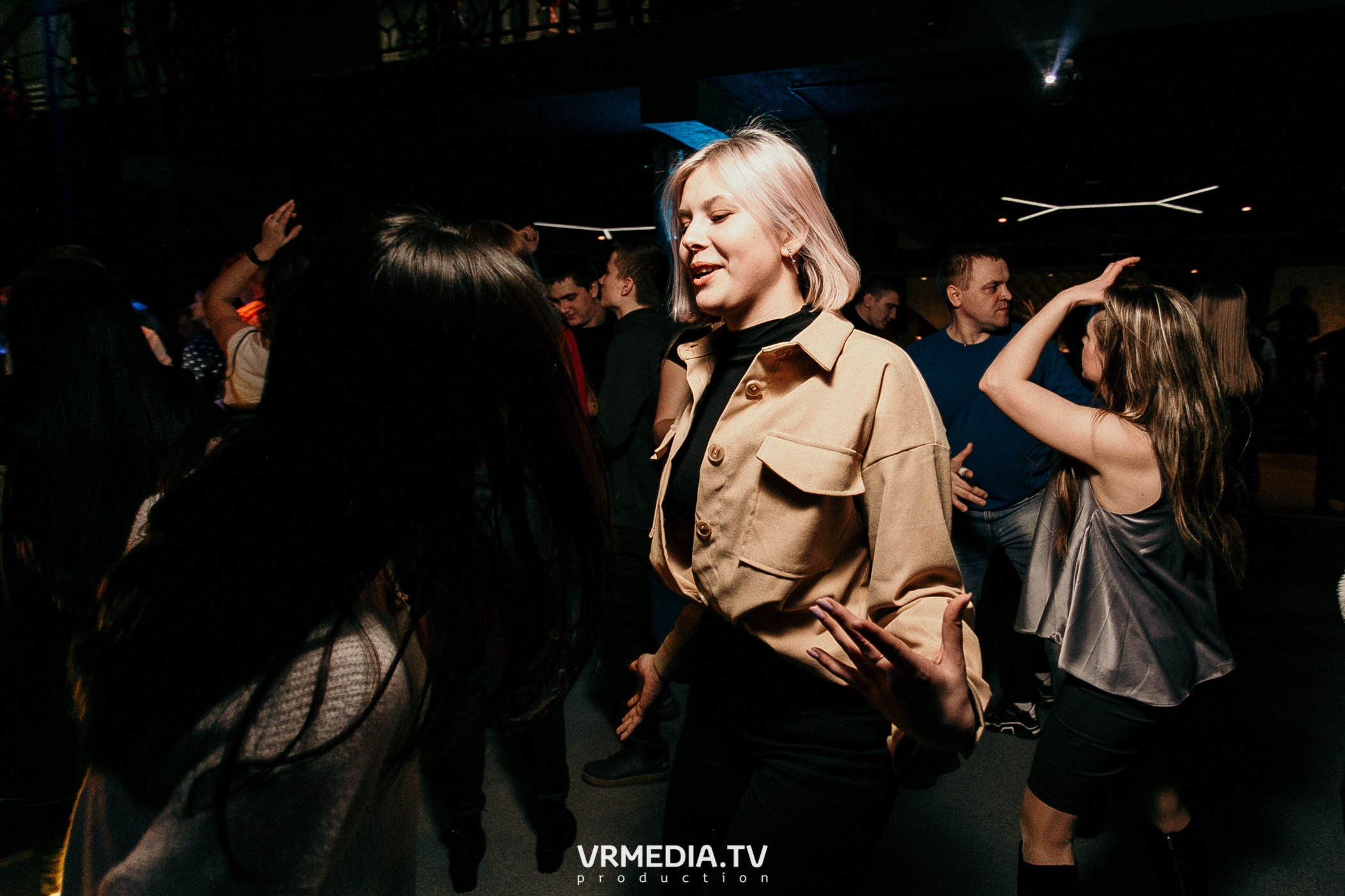 Выходные в баре «DOSKI»