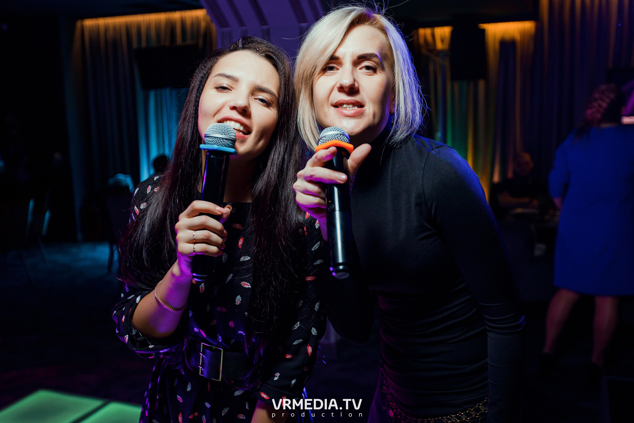 Women’s weekend в караоке «Volna»