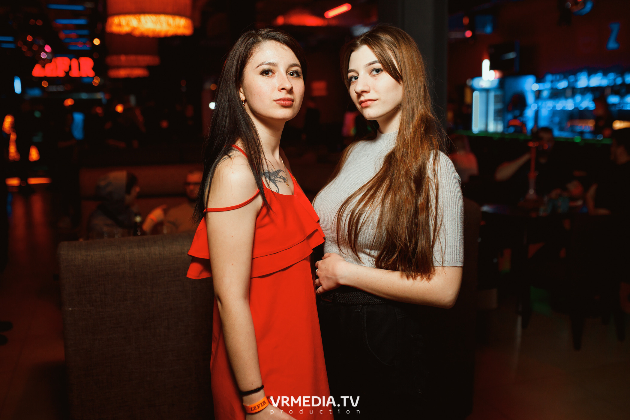 Выходные в баре «DOSKI»