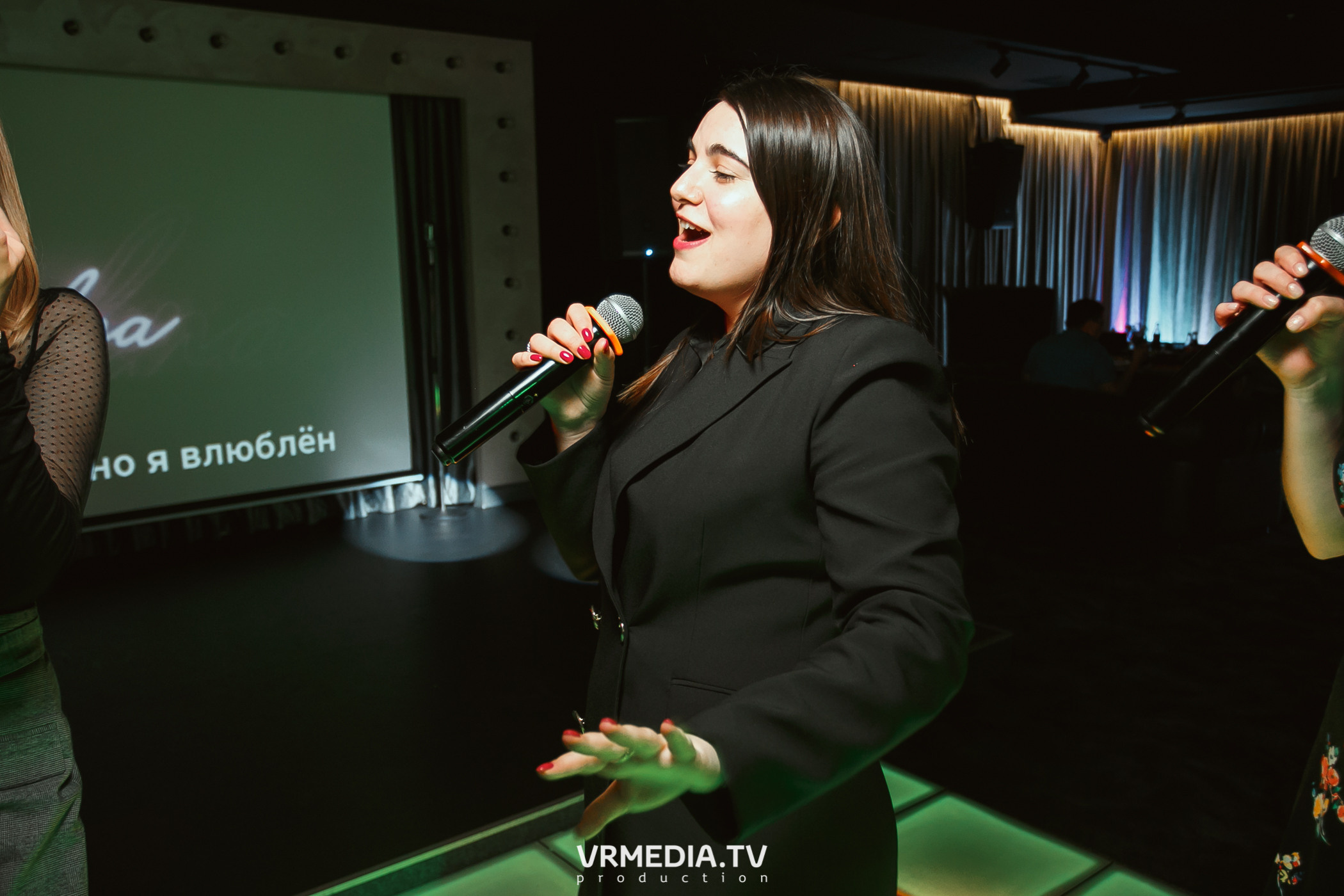 Women’s weekend в караоке «Volna»