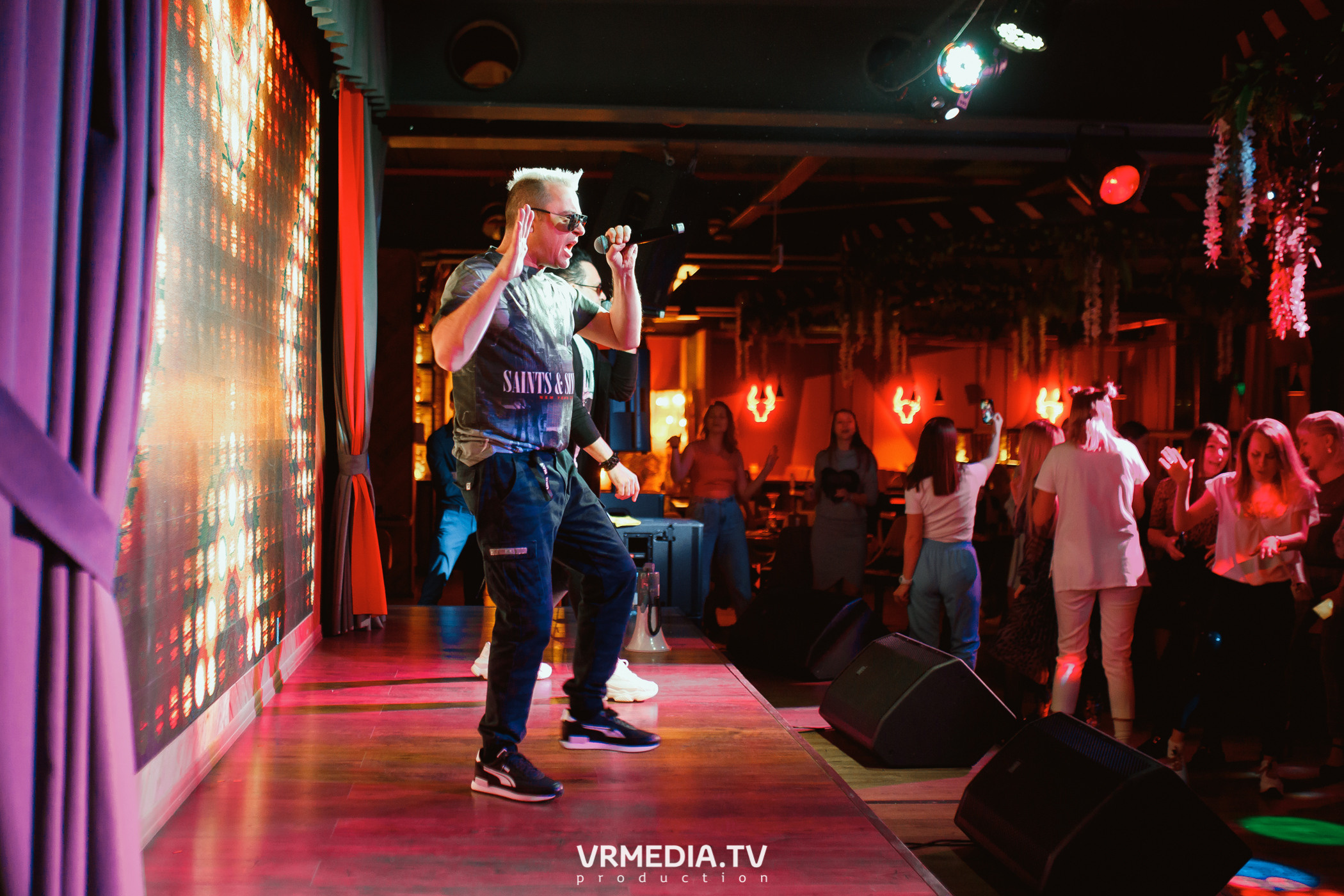 Концерт группы «Отпетые Мошенники» в гриль-баре «Жара»