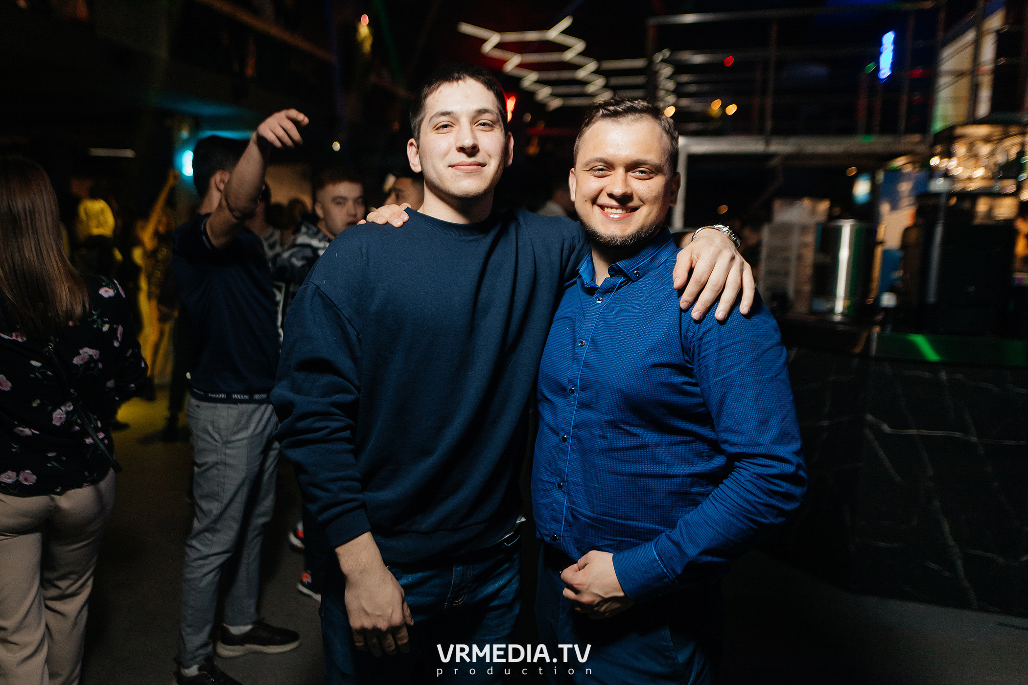 Выходные в баре «DOSKI»