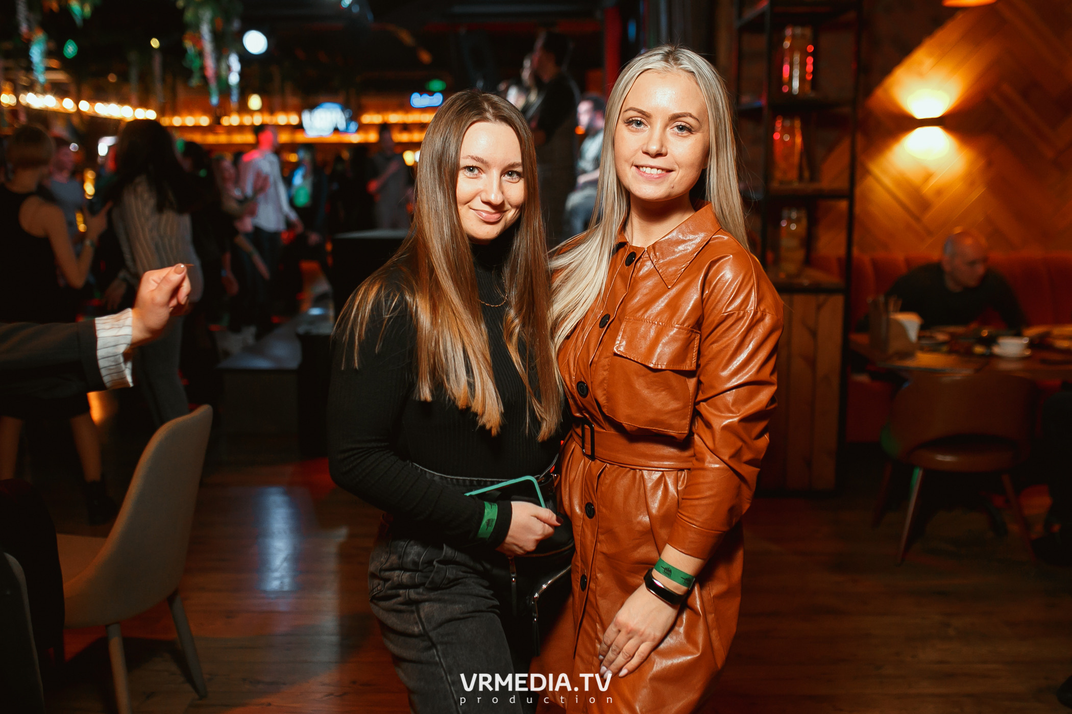 Крупным Планом в гриль-баре «Жара»