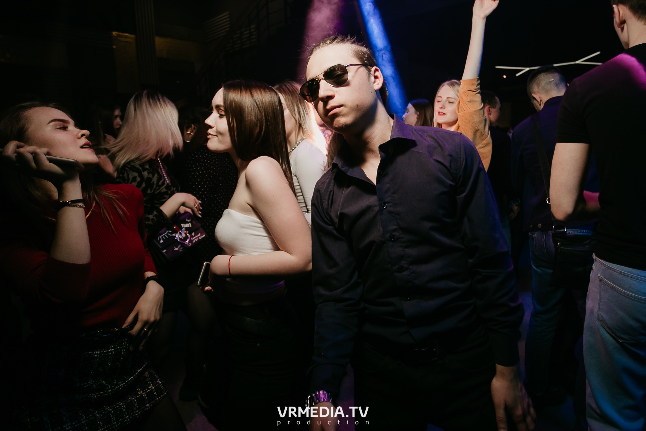 Выходные в баре «DOSKI»