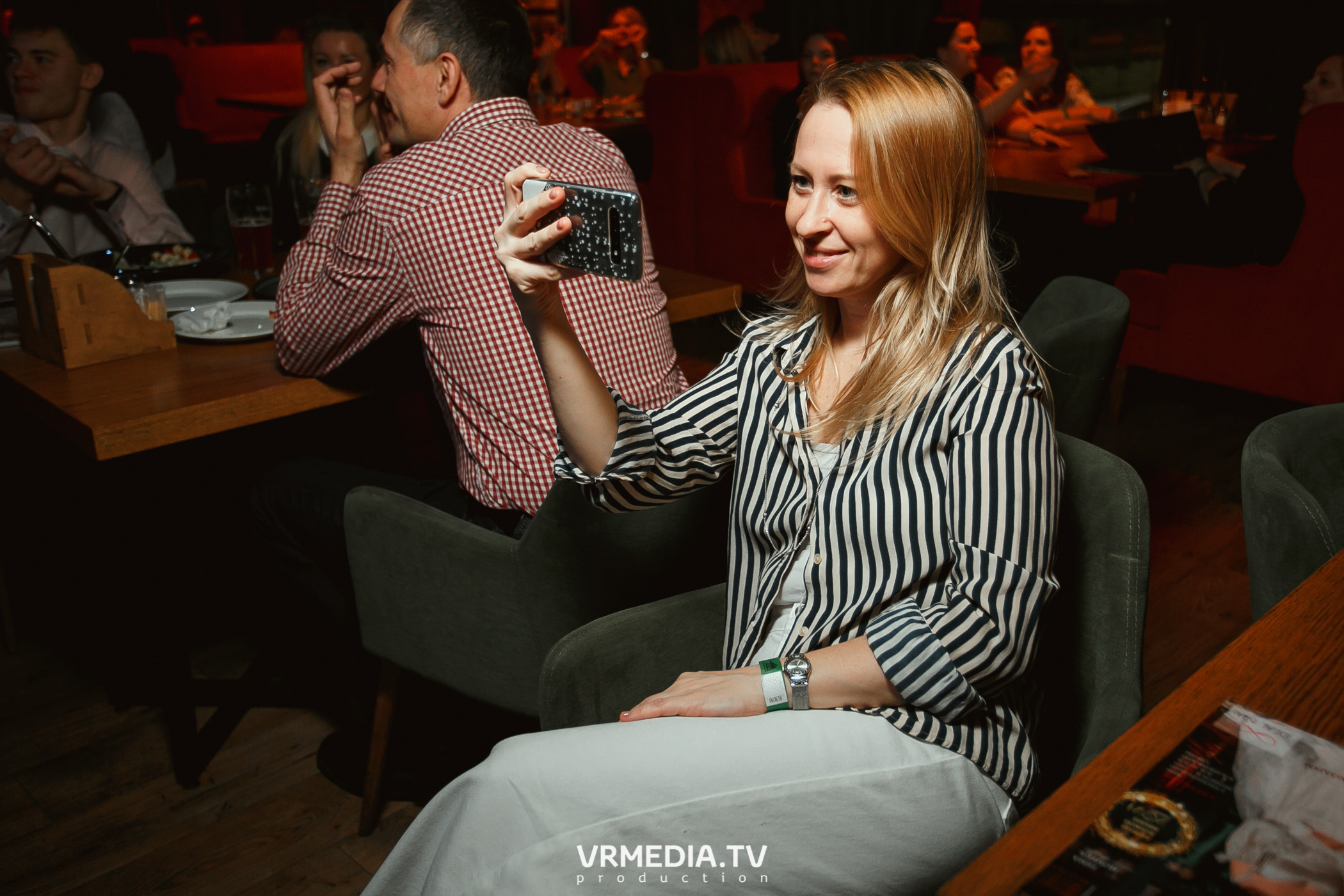 Крупным Планом в гриль-баре «Жара»