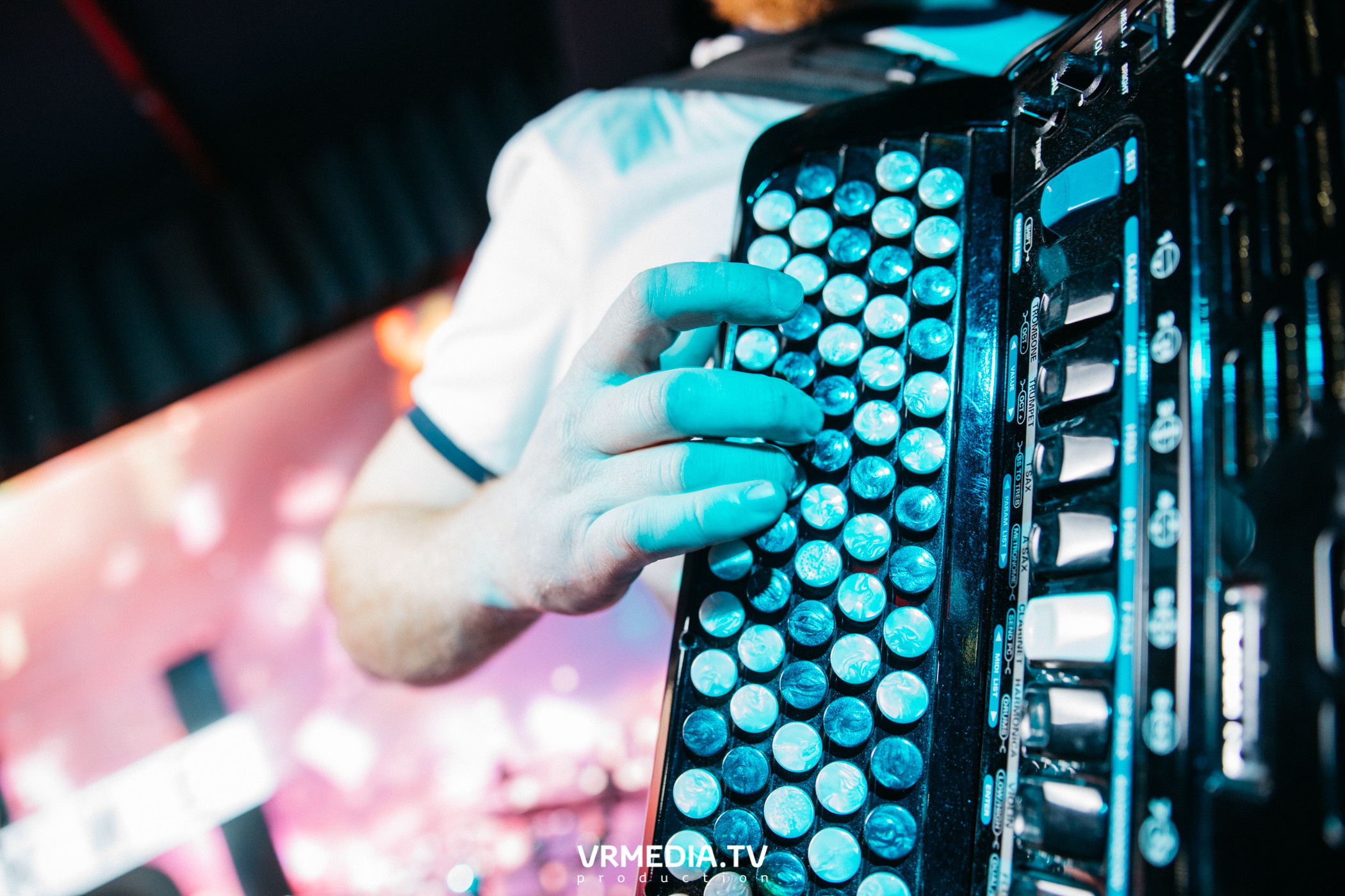 Мы русские в гриль-баре «Жара»