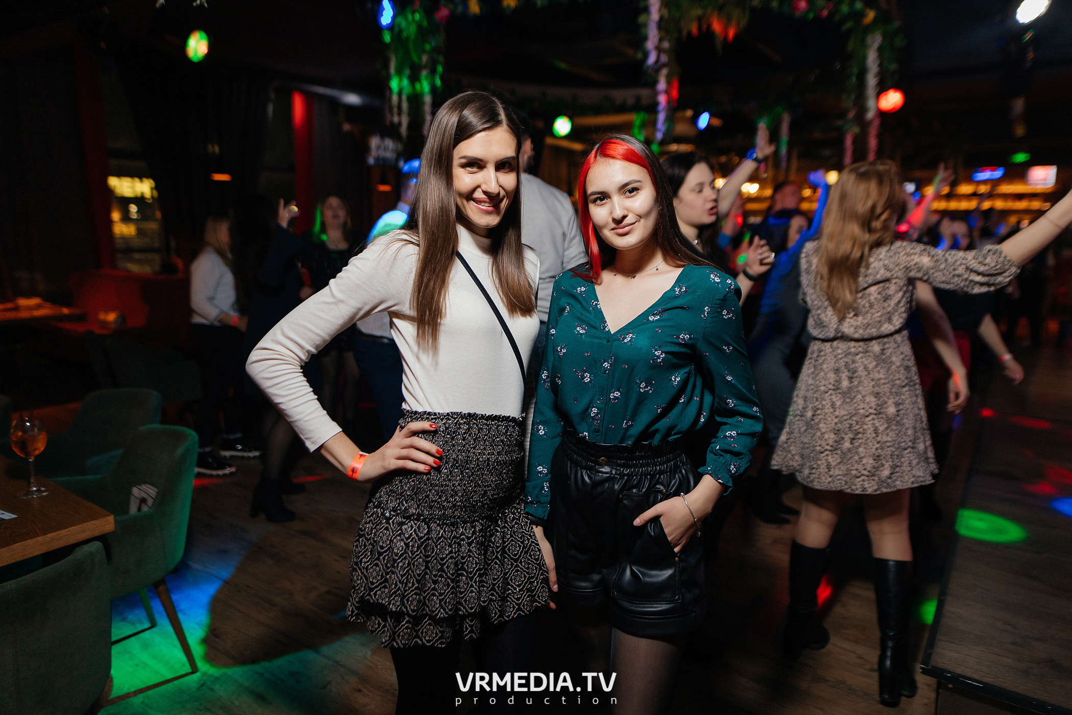 Крупным Планов в гриль-баре «Жара»