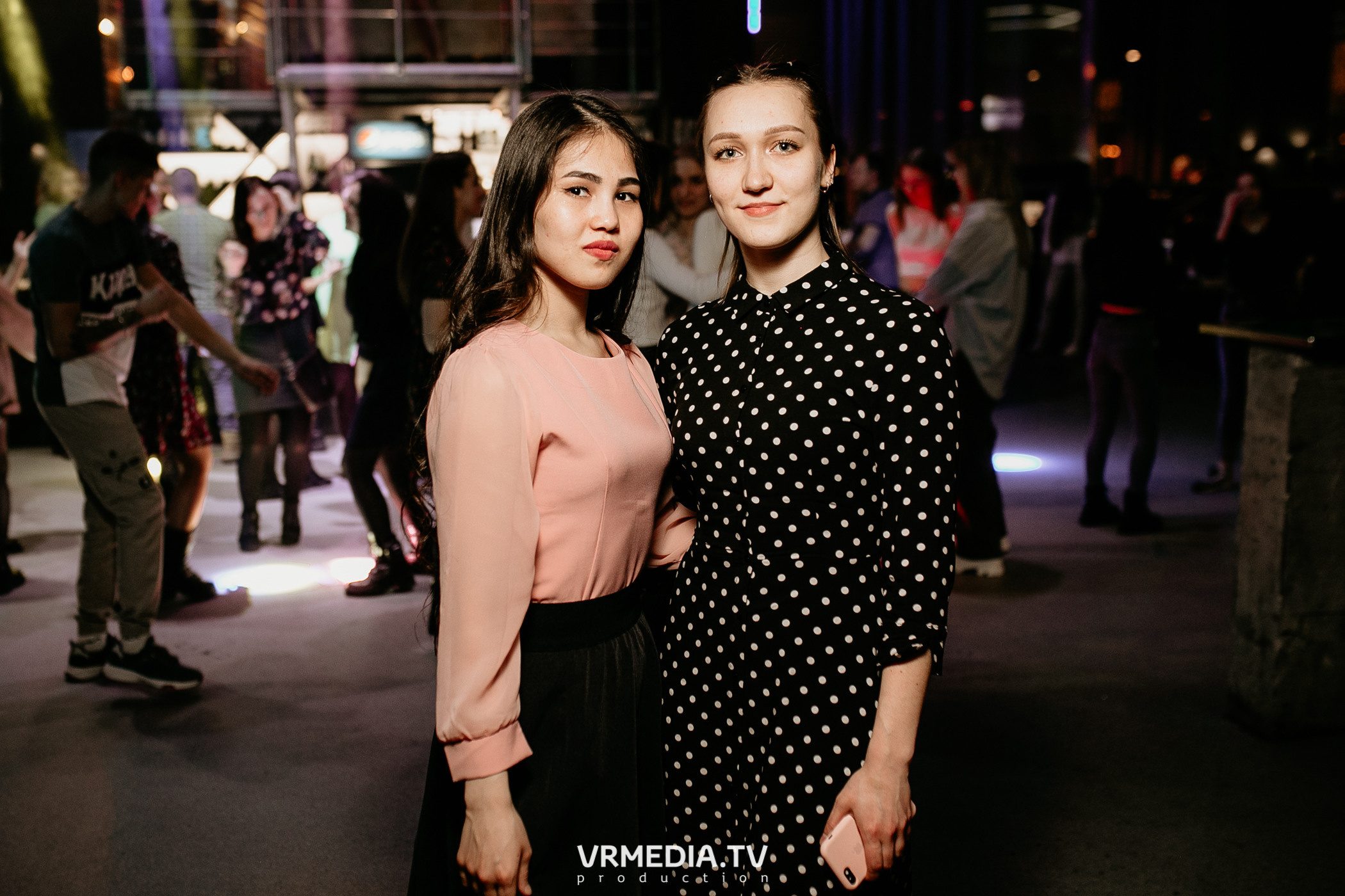 Выходные в баре «DOSKI»